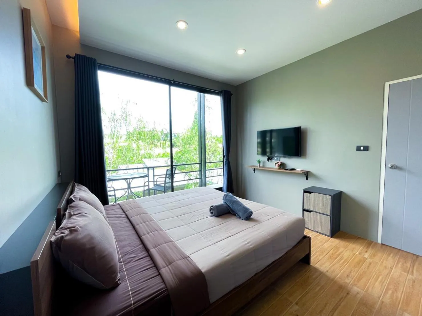Photo of the whole room, Bed in Krin Resort