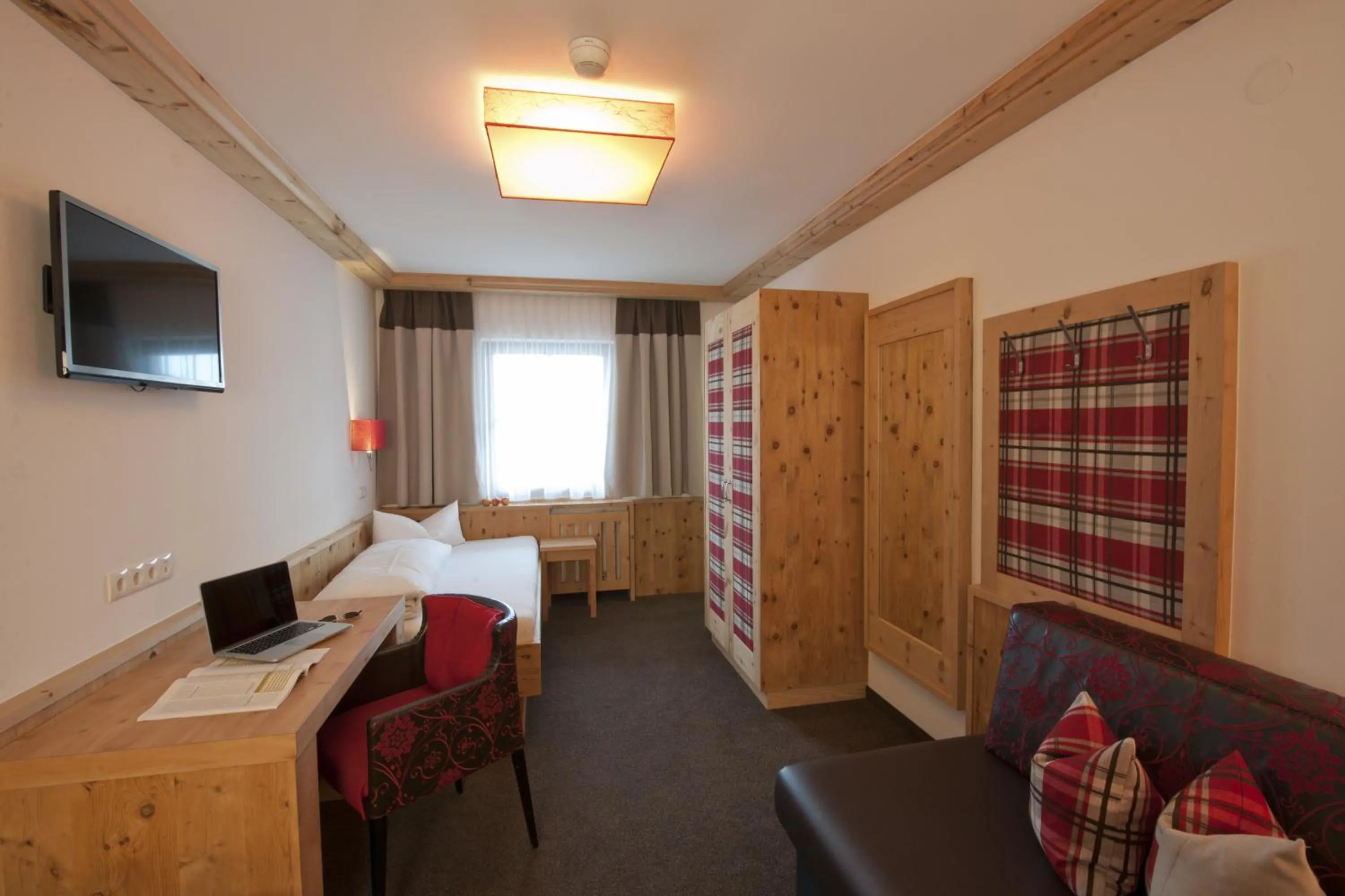 Decorative detail, Bed in Hotel Bierwirt