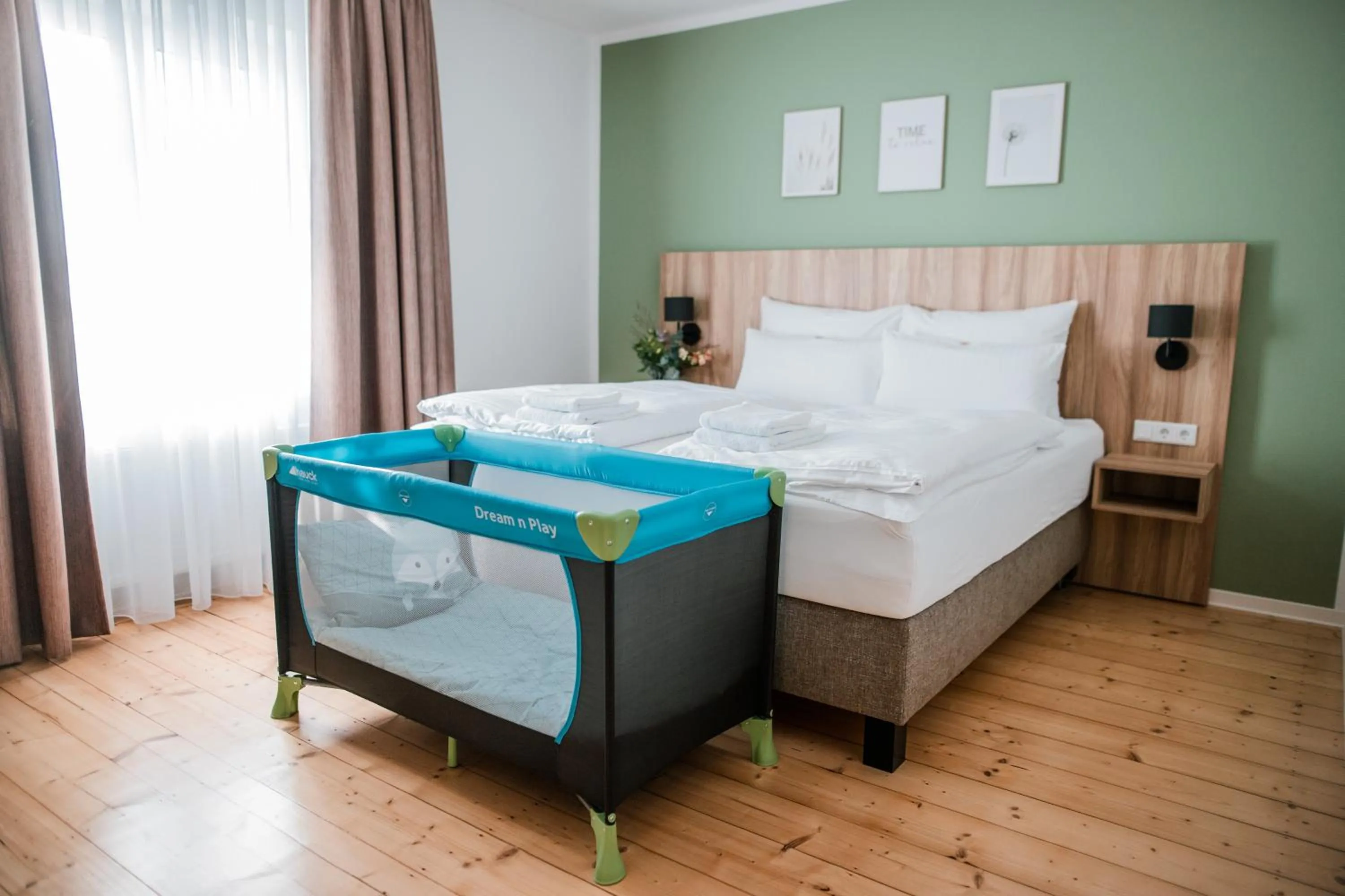 cot, Bed in Gästehaus Meiwes