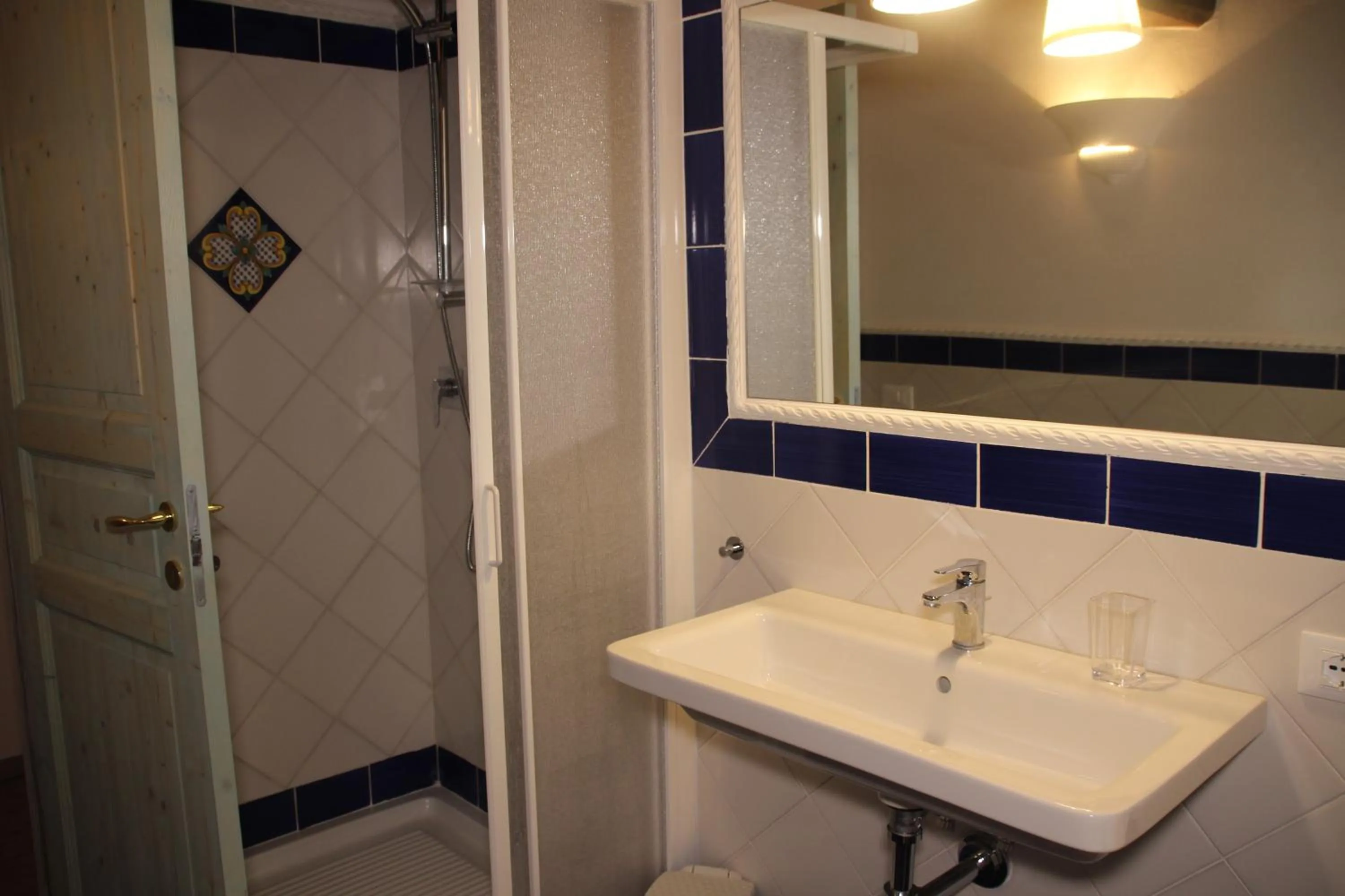 Bathroom in Maison del Borgo