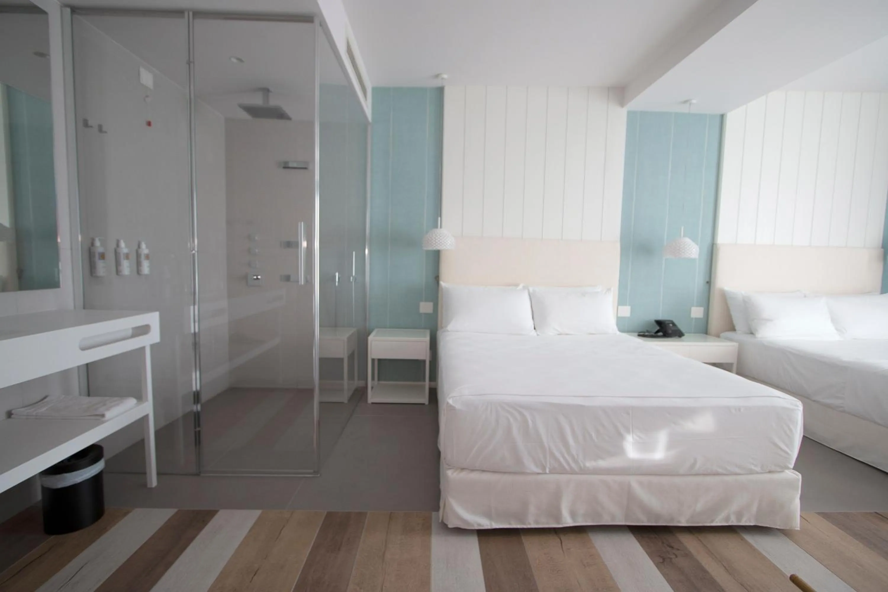 Photo of the whole room, Bed in Demo Hotel Design Emotion