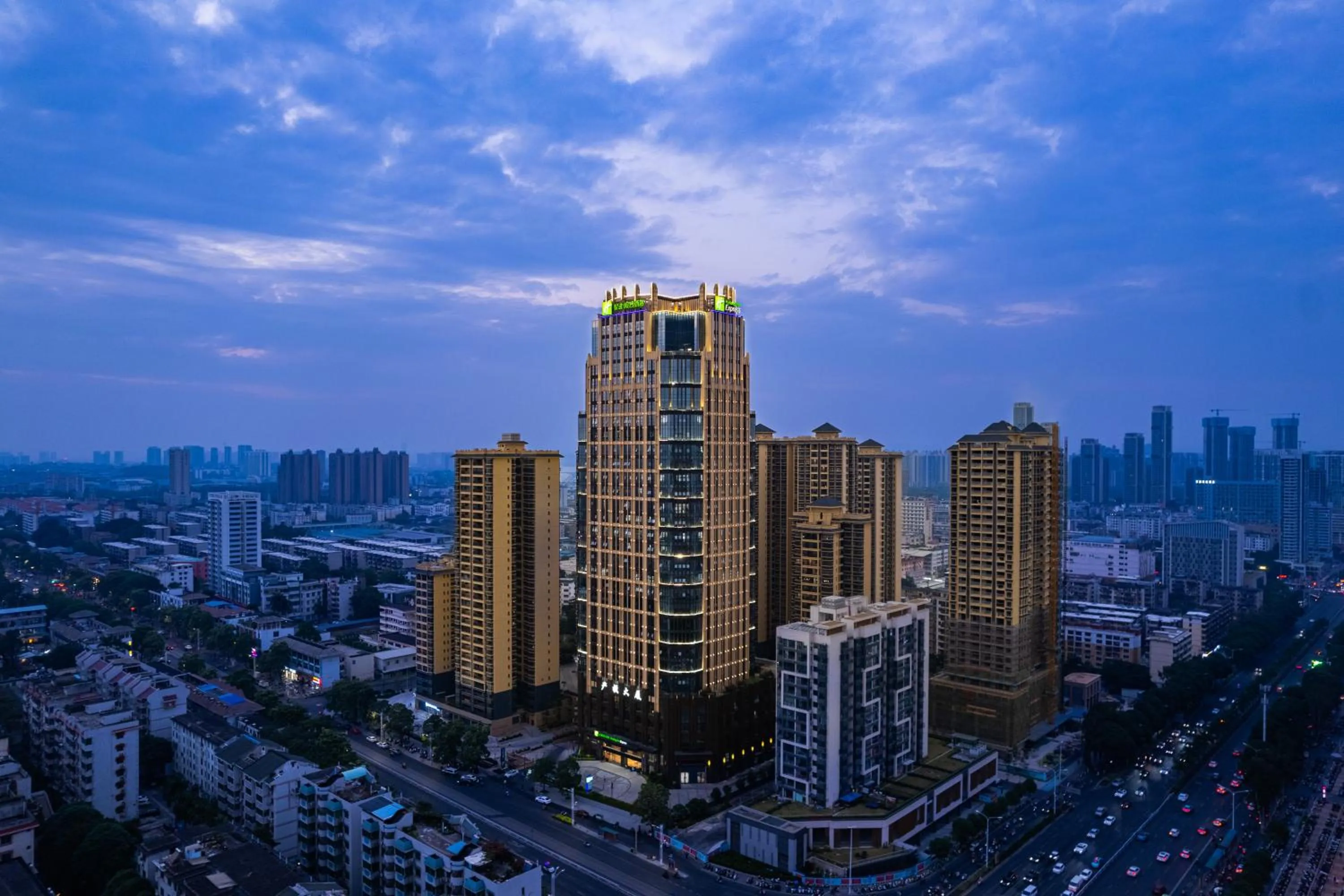 Property building in Holiday Inn Express Nanning Jiangnan by IHG