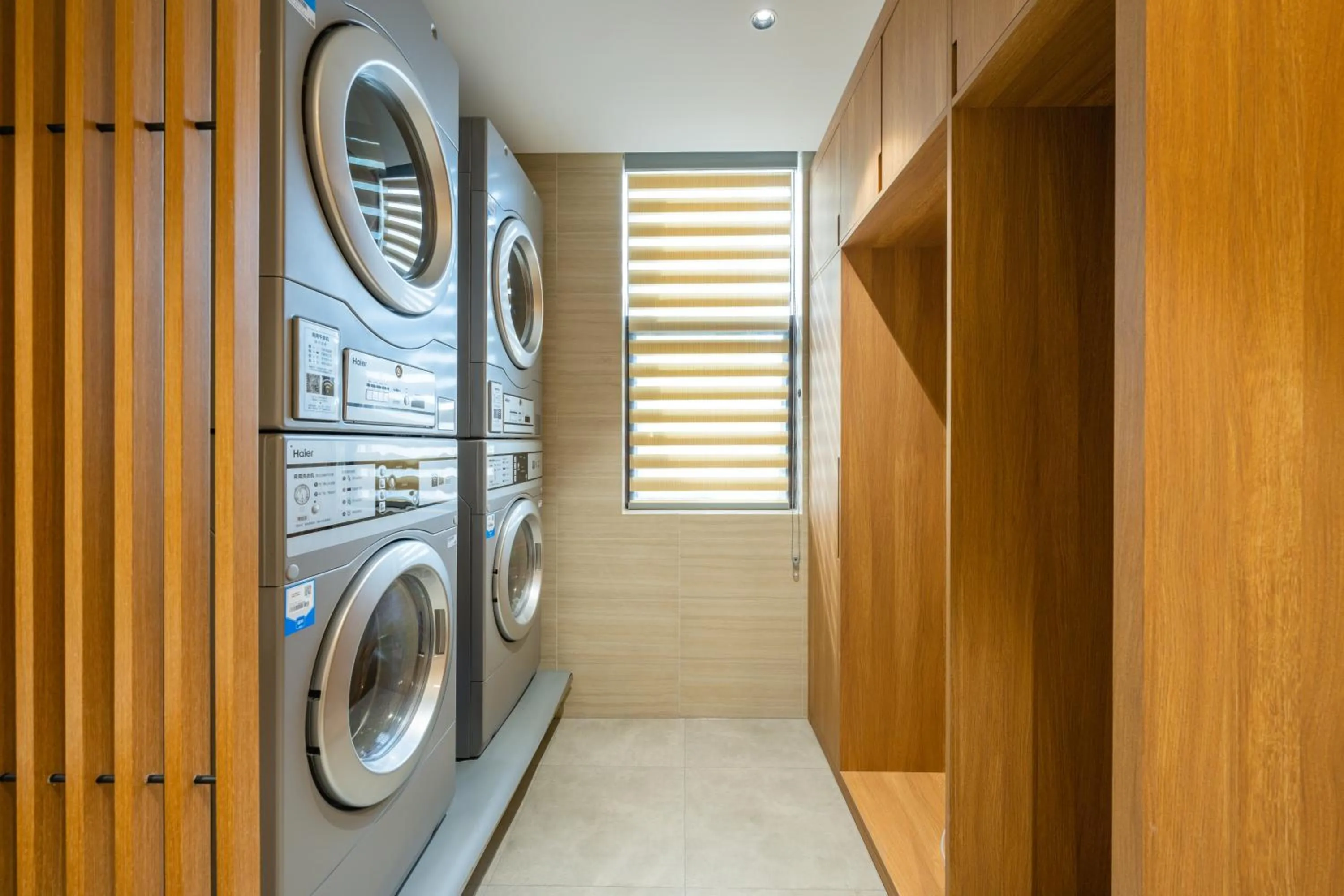 washing machine in Holiday Inn Express Nanning Jiangnan by IHG