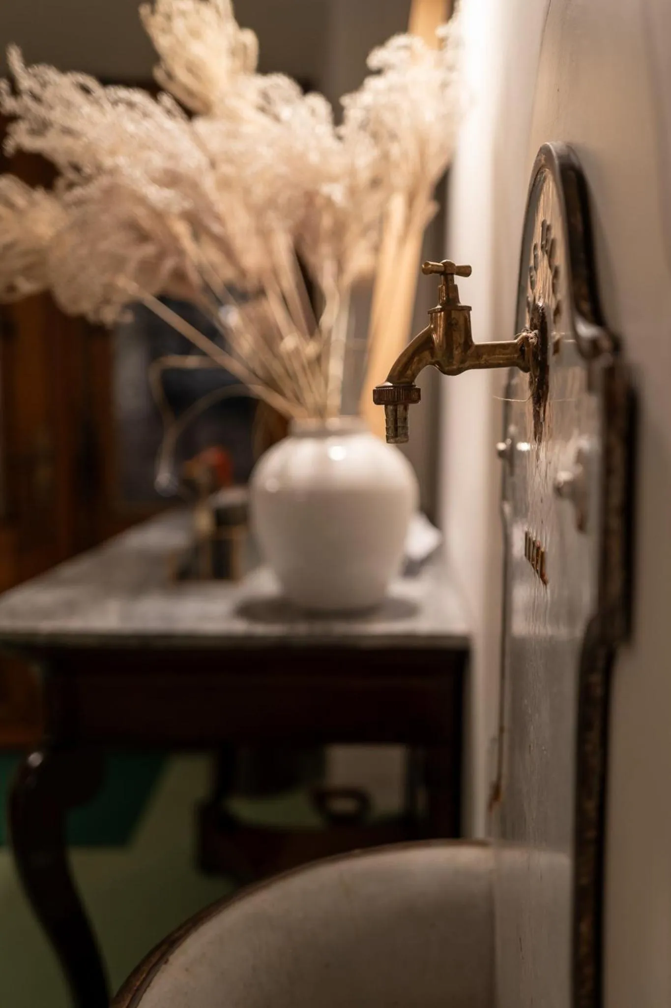 Decorative detail in Steinach Townhouse Meran