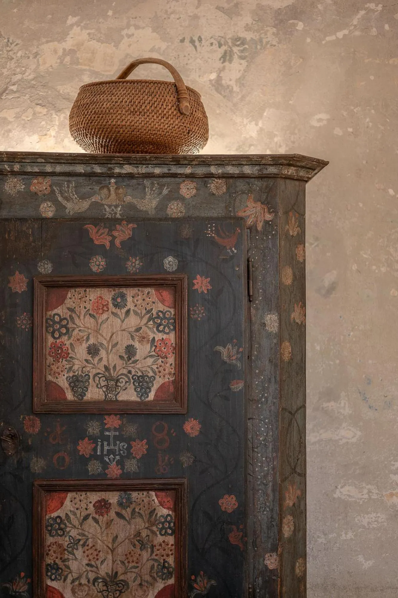 wardrobe in Steinach Townhouse Meran