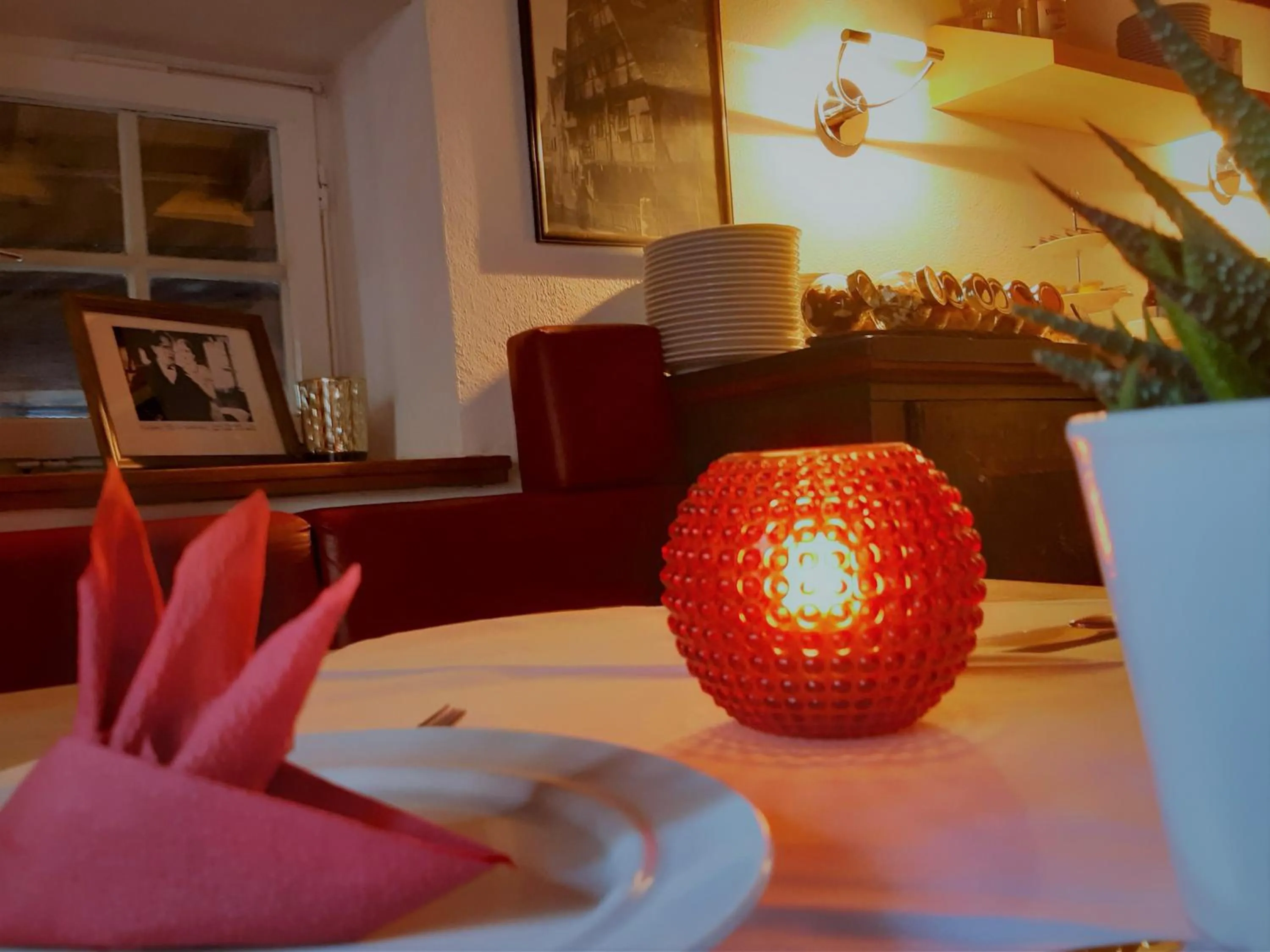 Buffet breakfast in Schiefes Haus