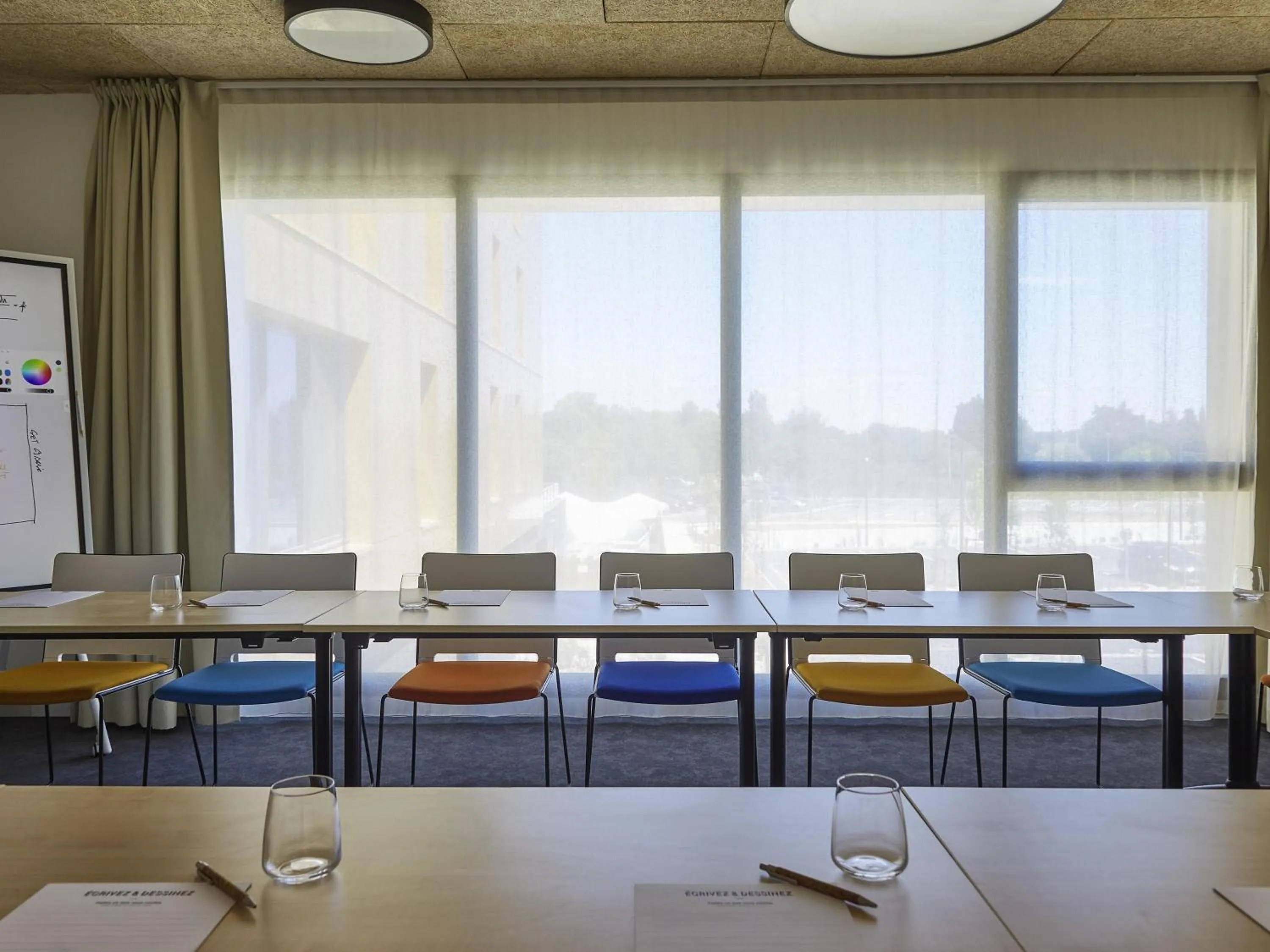 Meeting/conference room in Ibis Styles Montpellier Aéroport Parc Des Expos