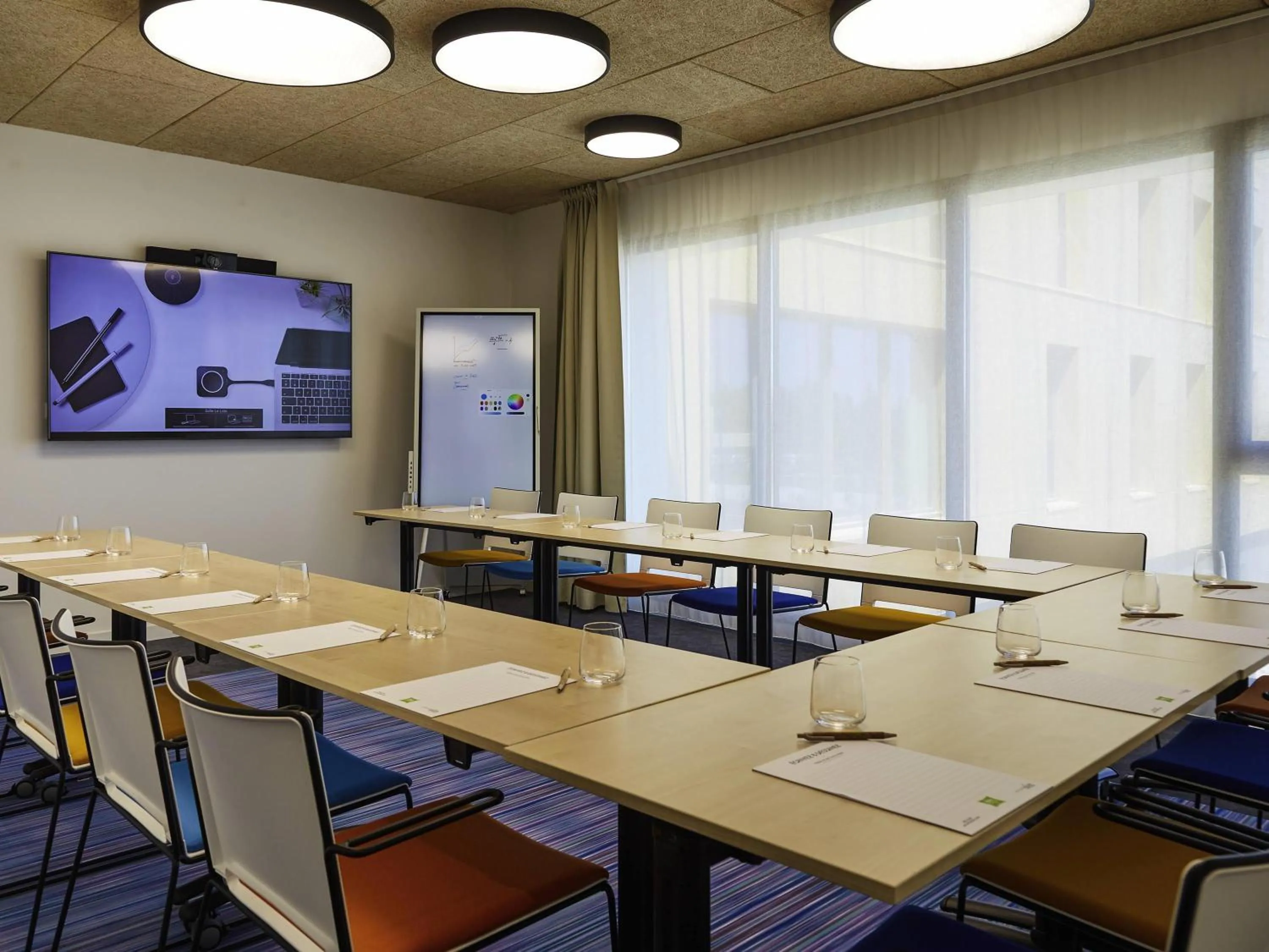 Meeting/conference room in Ibis Styles Montpellier Aéroport Parc Des Expos