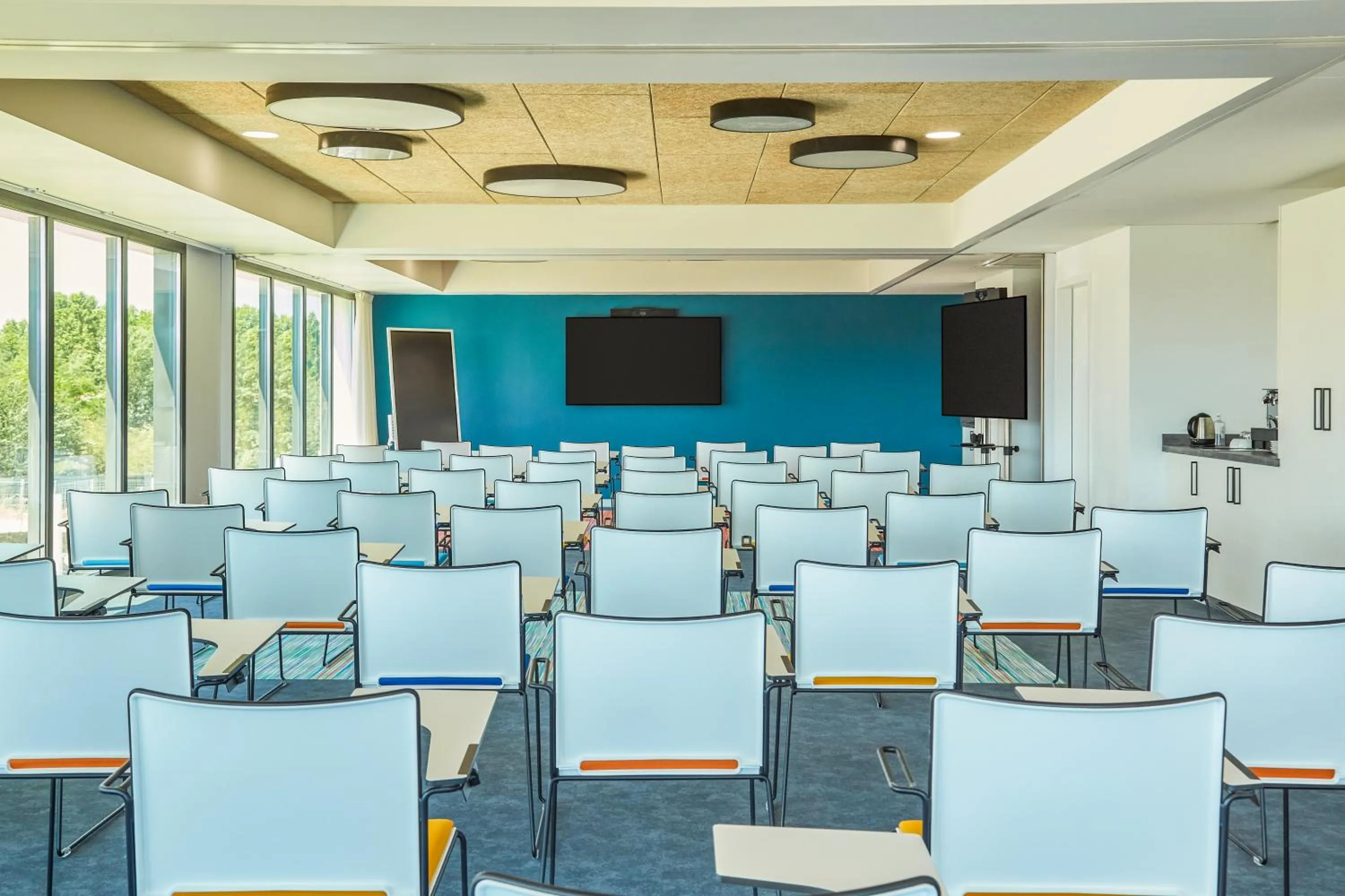 Meeting/conference room in Ibis Styles Montpellier Aéroport Parc Des Expos