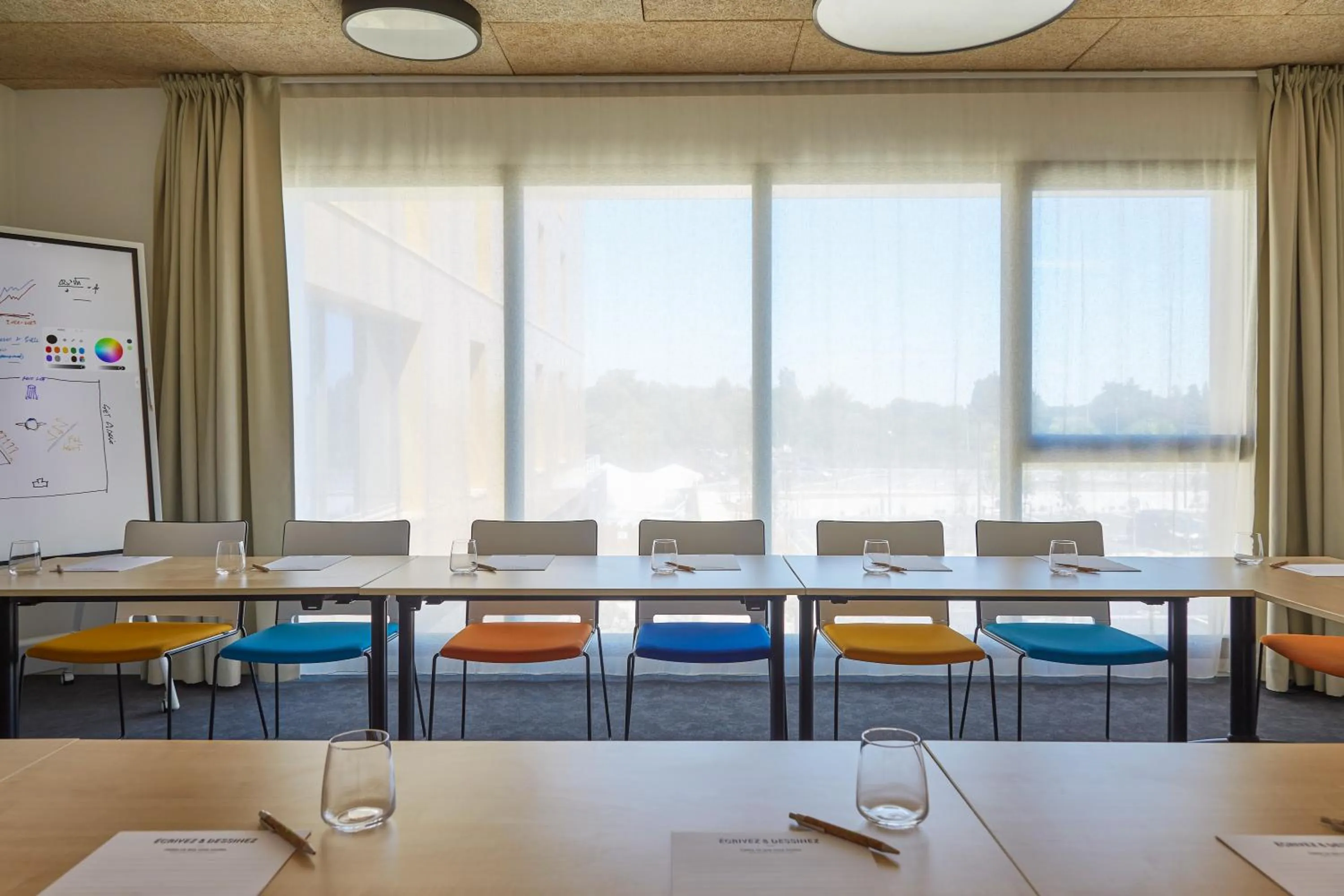 Meeting/conference room in Ibis Styles Montpellier Aéroport Parc Des Expos