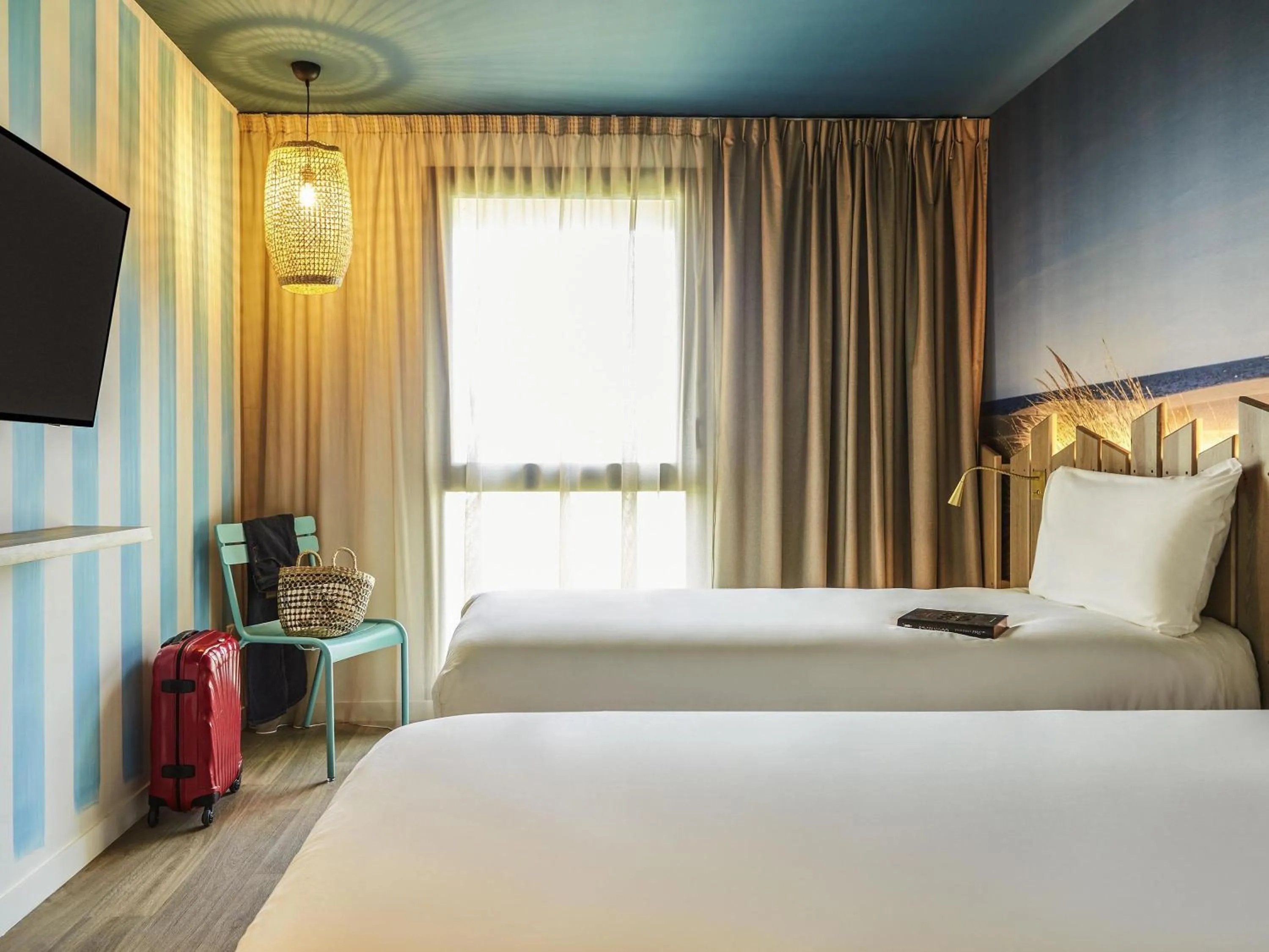 Bedroom, Bed in Ibis Styles Montpellier Aéroport Parc Des Expos