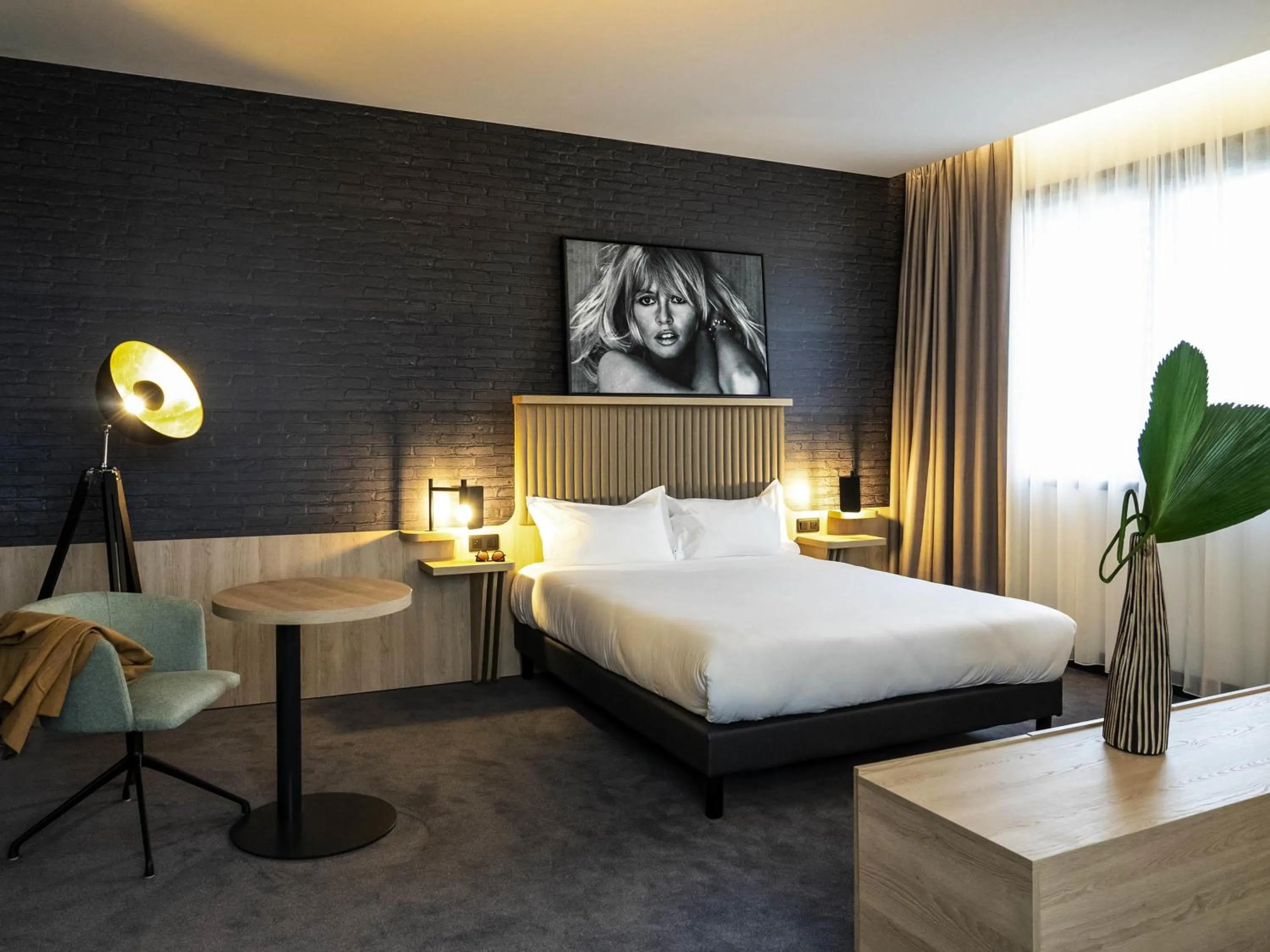 Bedroom, Bed in ibis Styles Arras Centre