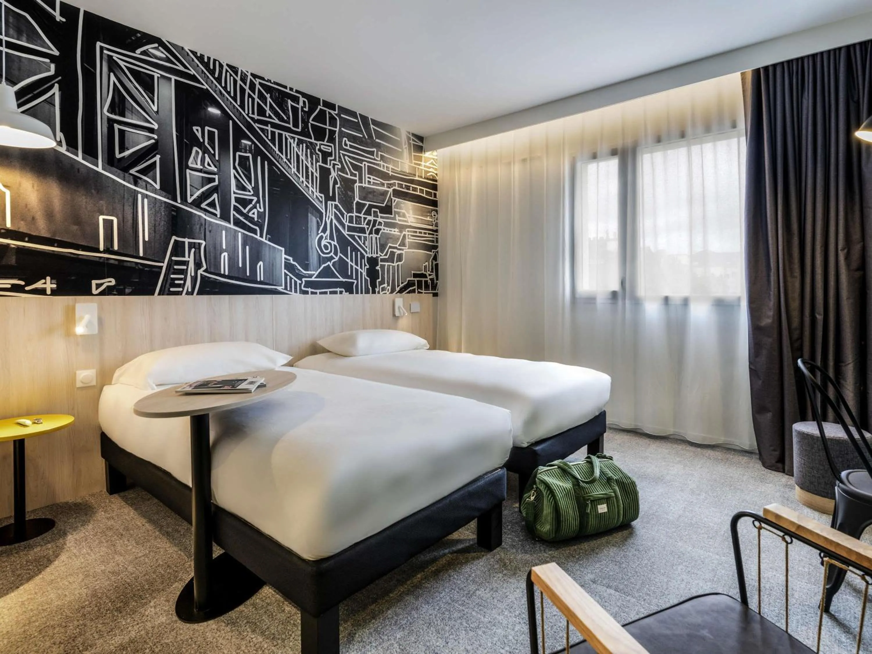 Bedroom, Bed in ibis Styles Limoges Centre