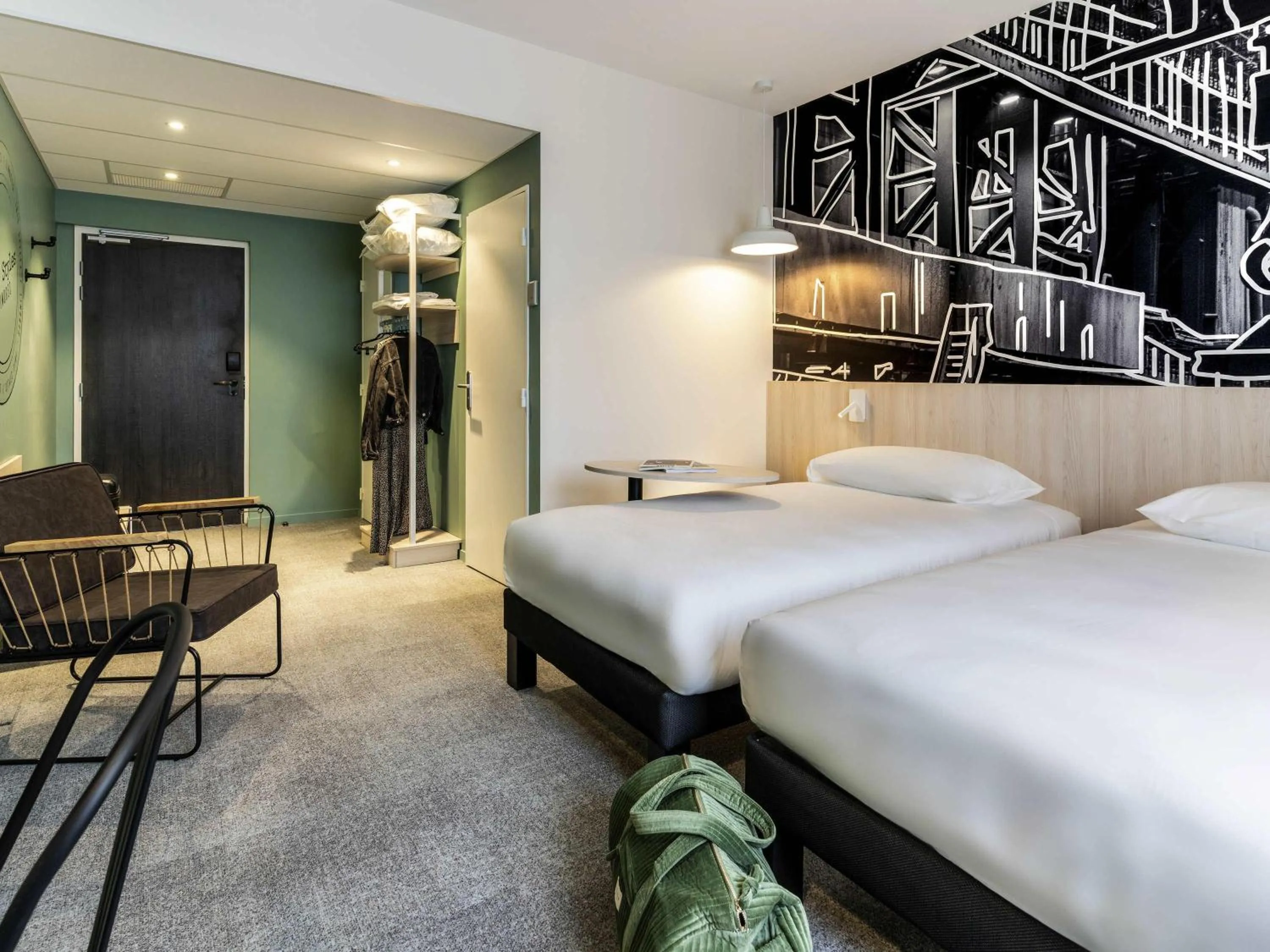 Bedroom, Bed in ibis Styles Limoges Centre