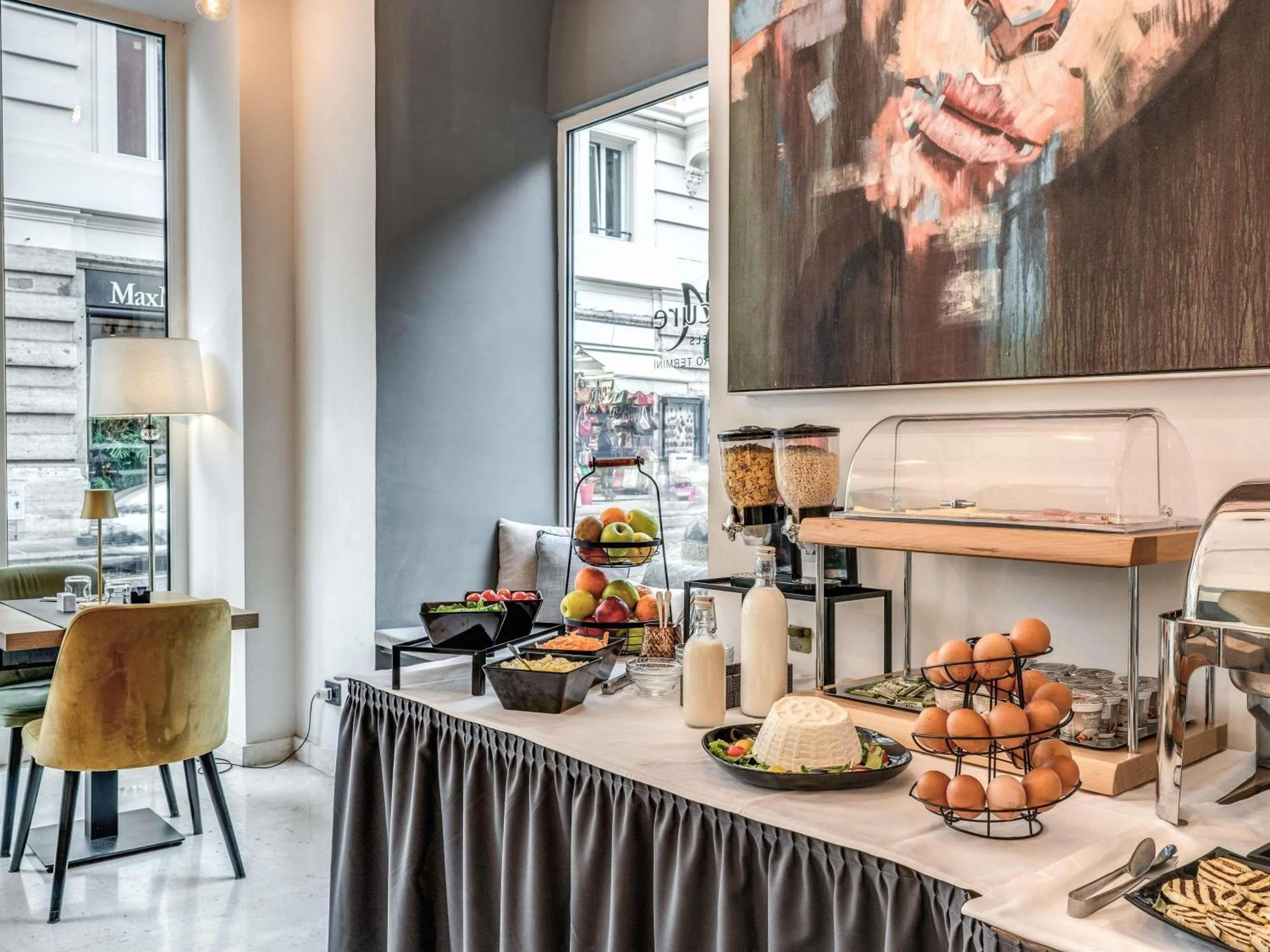 Breakfast in Mercure Roma Centro Termini