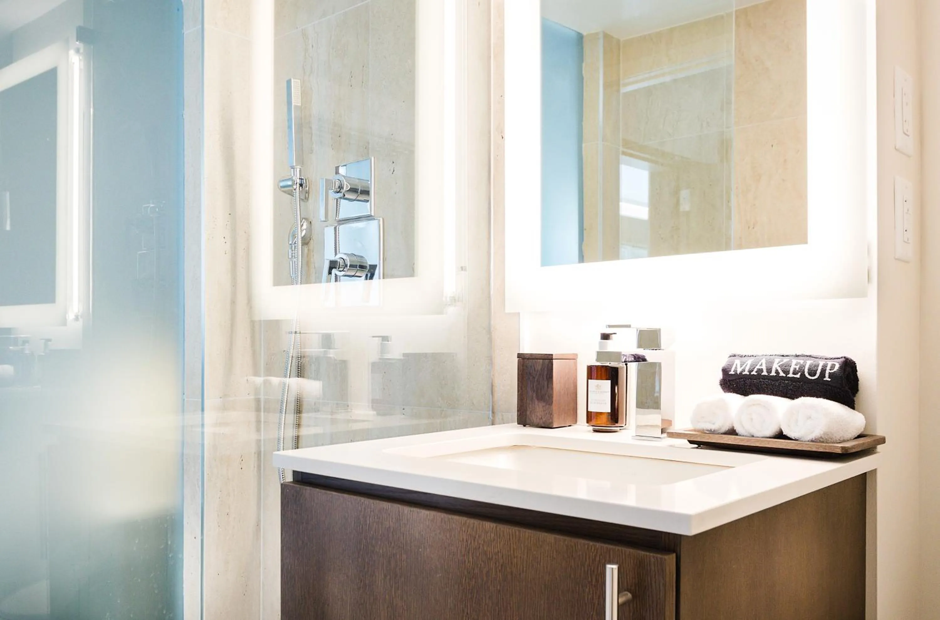 Bathroom in Iberostar Waves Miami Beach