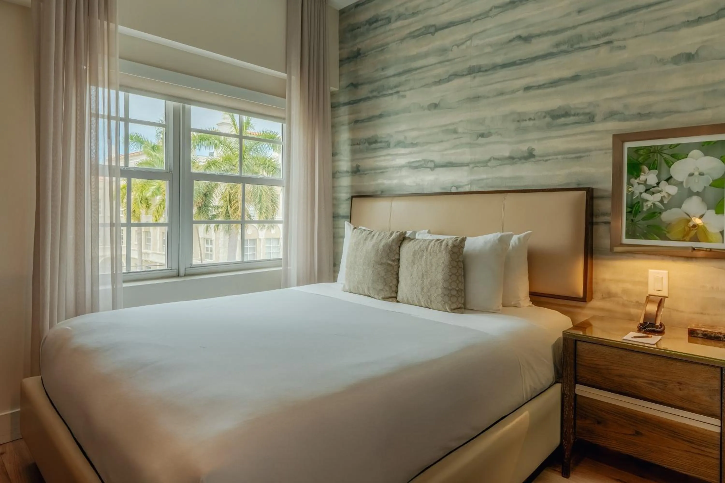 Bed in Iberostar Waves Miami Beach