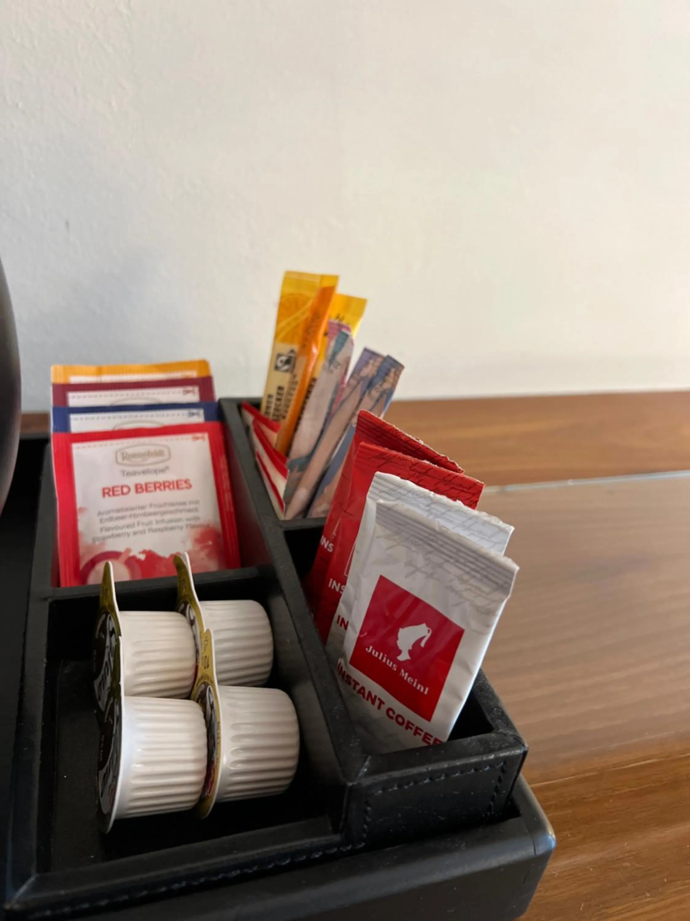 Coffee/tea facilities in Boutique Hotel Das Tigra