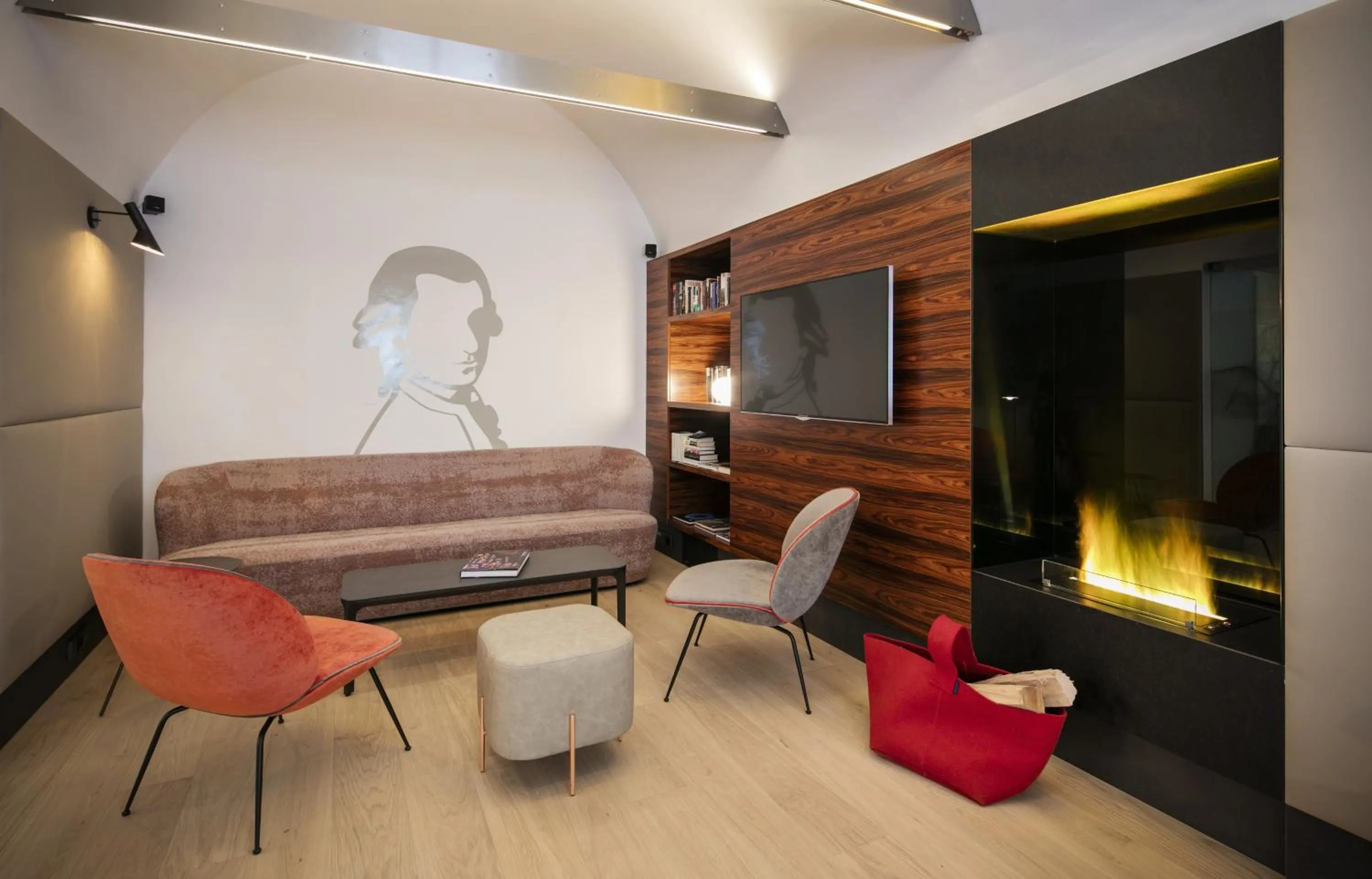 Communal lounge/ TV room in Boutique Hotel Das Tigra