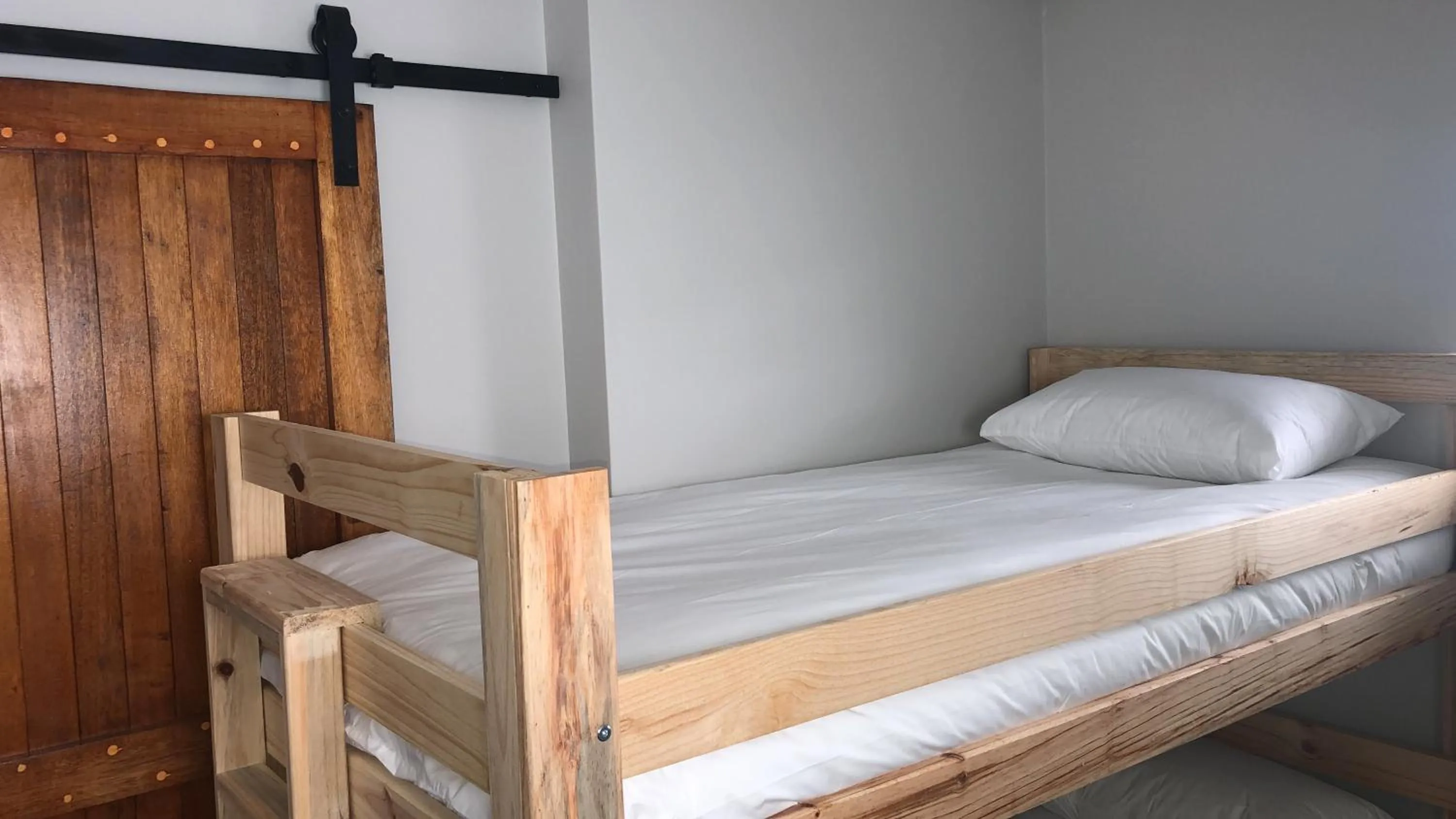 Bed in Coral Wood Self Catering Suites and B&B