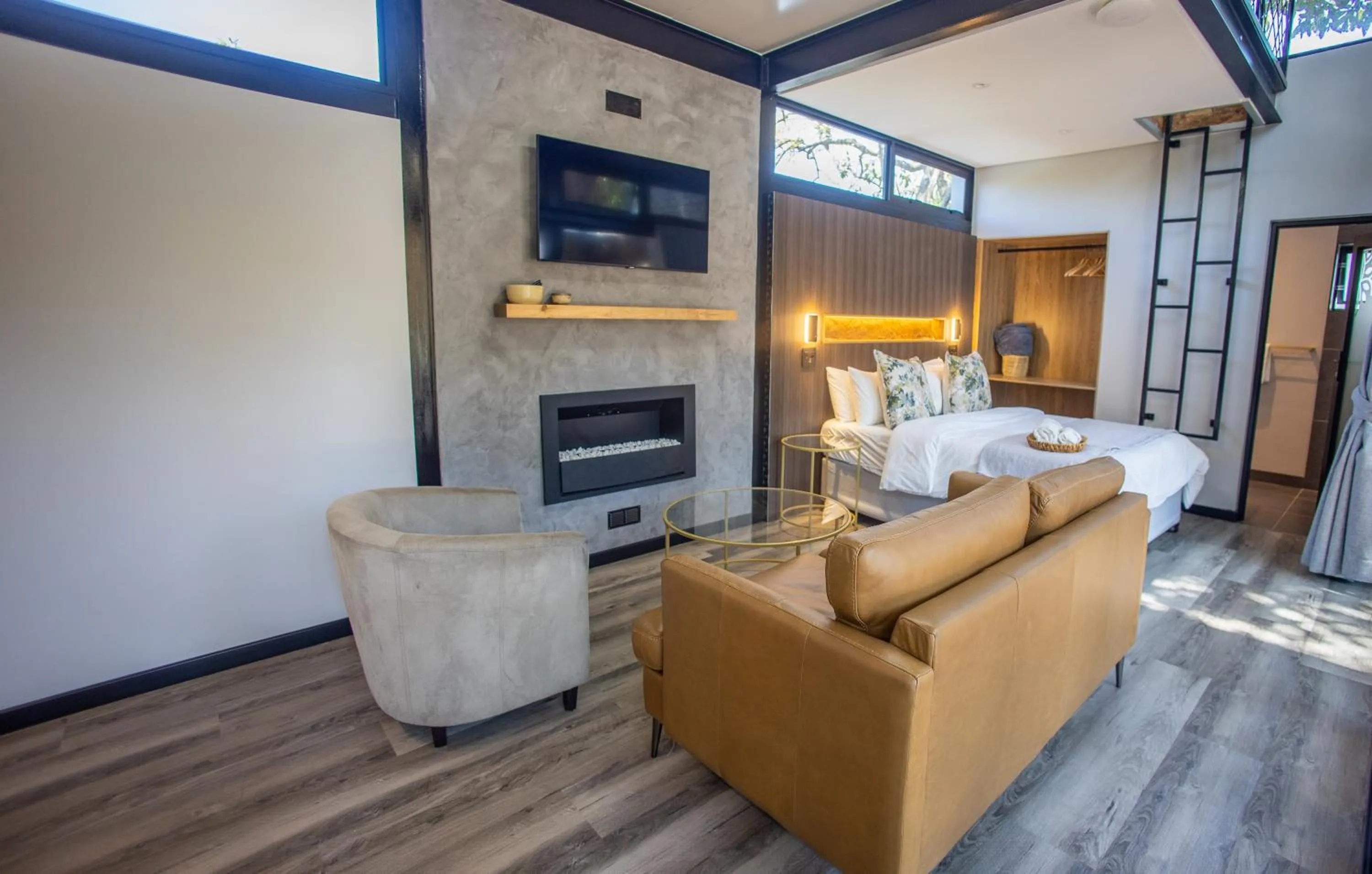 Bed in Coral Wood Self Catering Suites and B&B