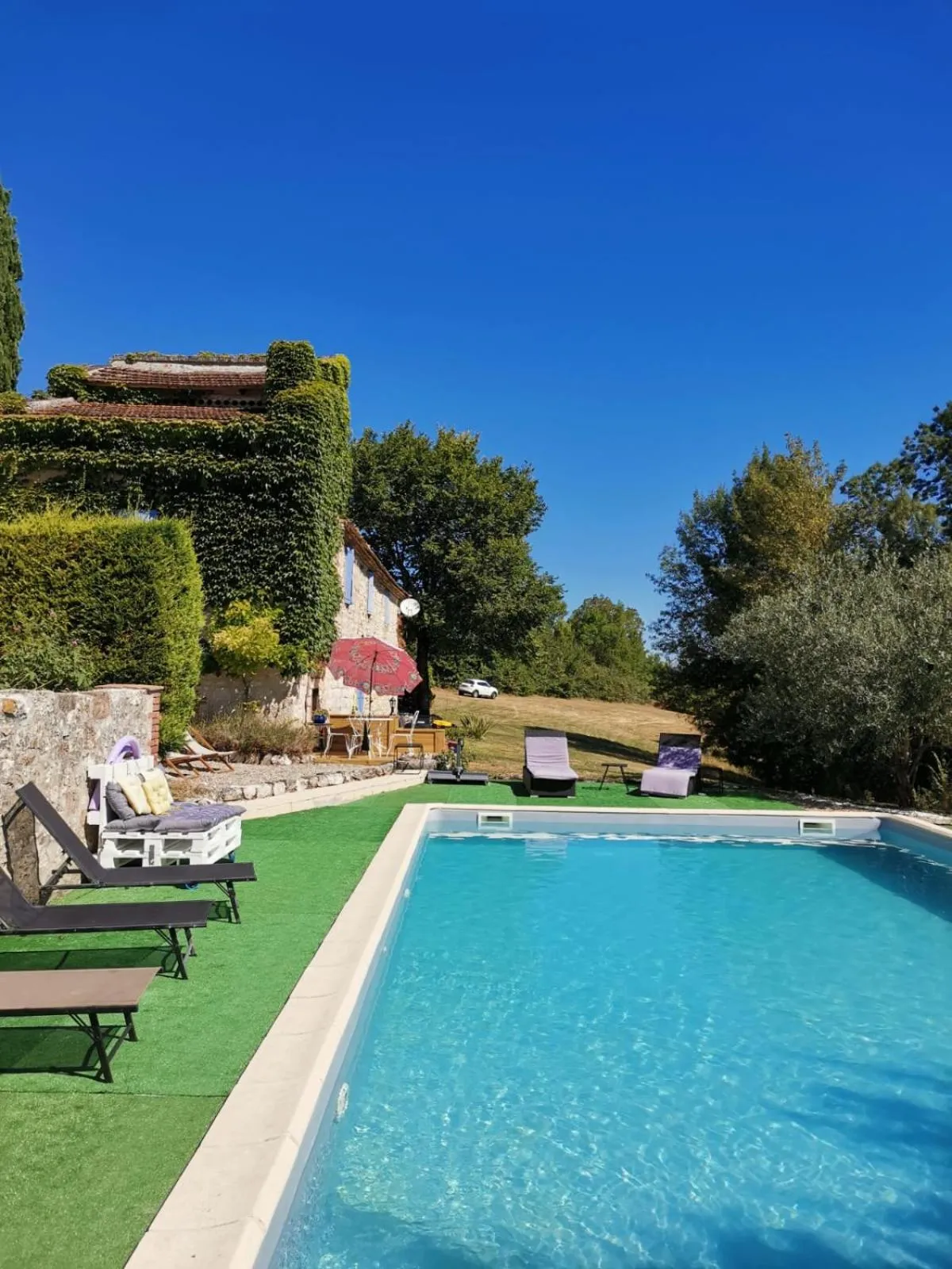 Swimming pool in MAISON BEAUMONT