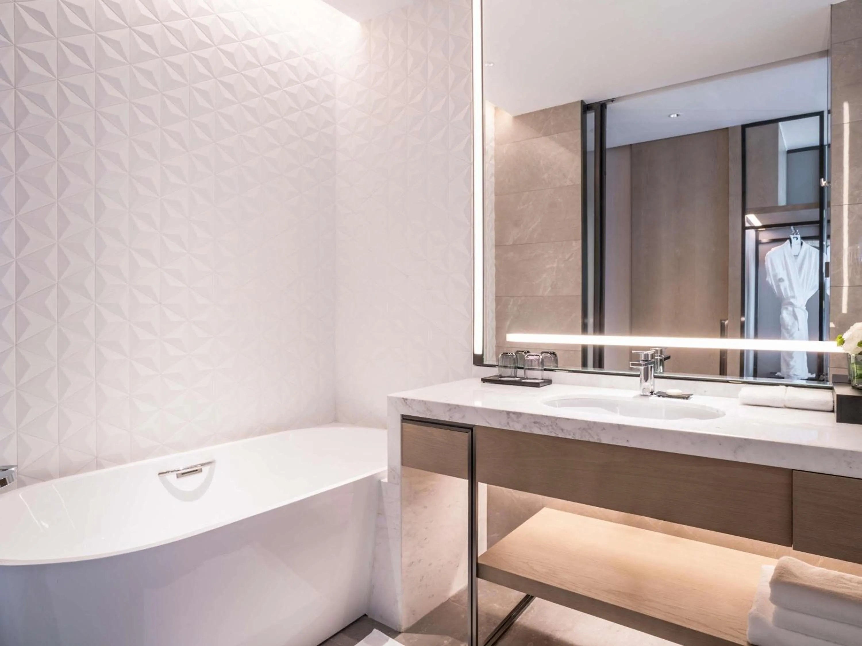 Bedroom in Pullman Jiaxing Pinghu Excellence