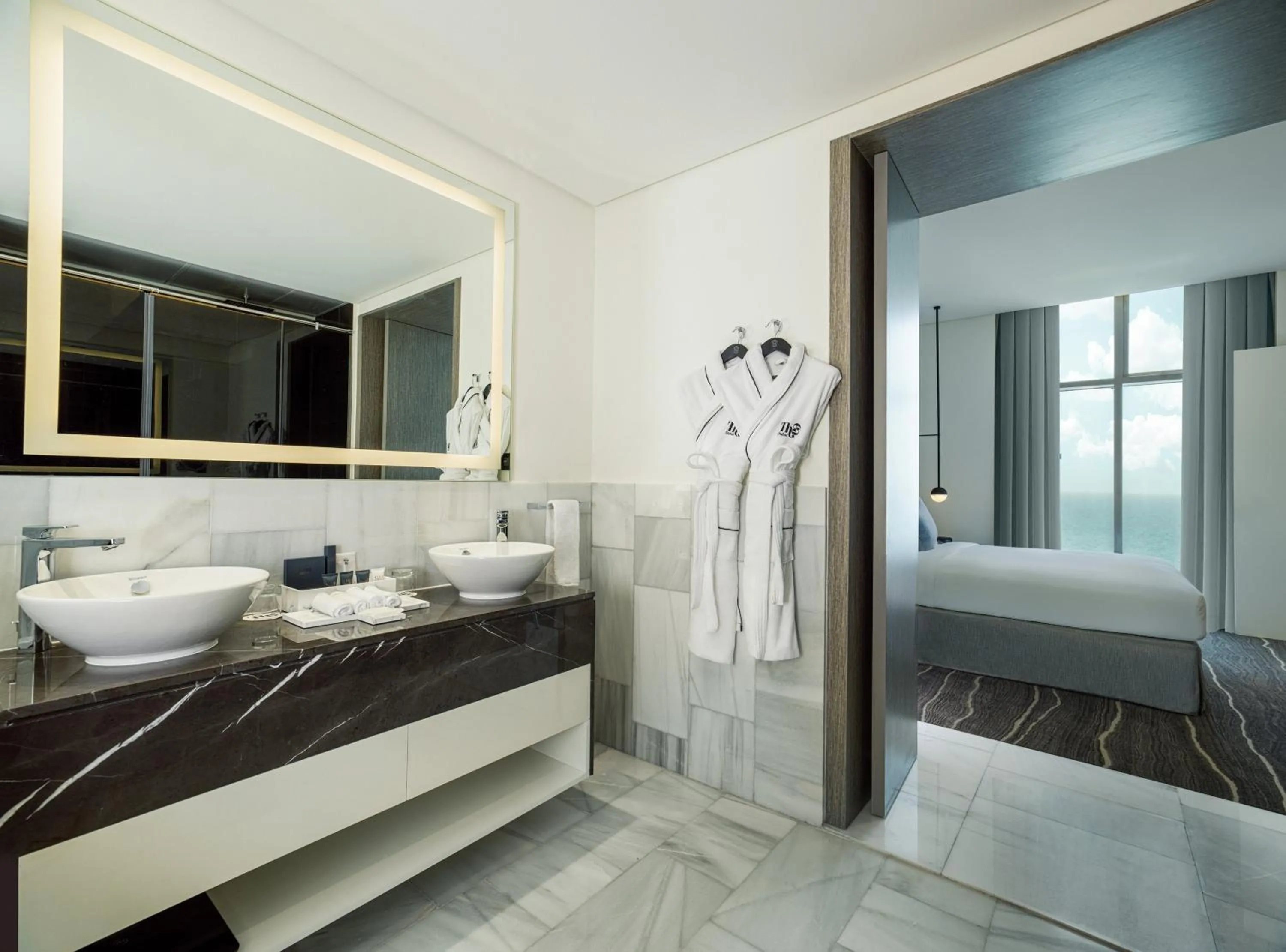 Bathroom, Bed in Th8 Palm Dubai Beach Resort, Vignette Collection by IHG