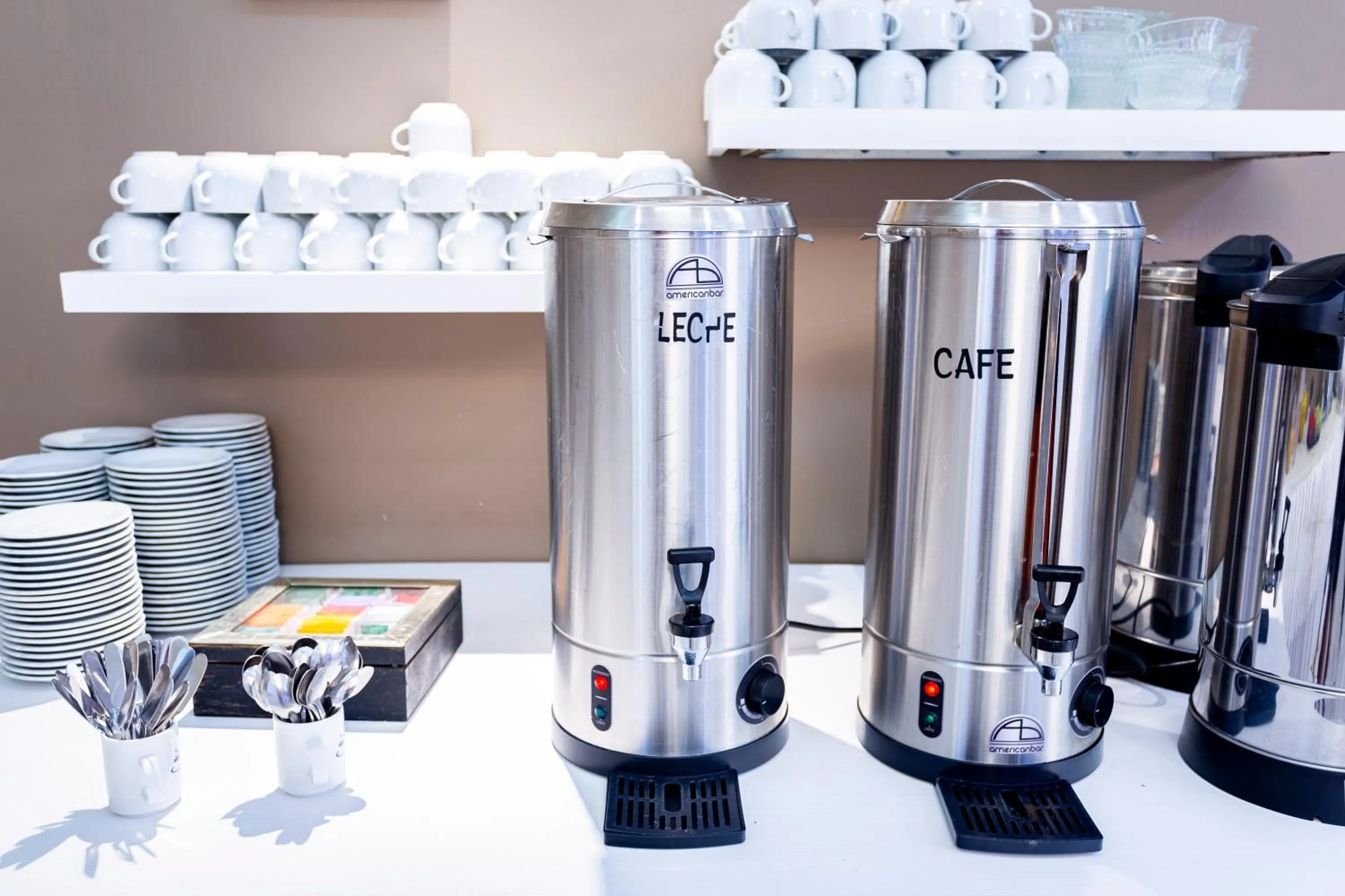 Coffee/tea facilities in Hotel Cuesta de Miranda