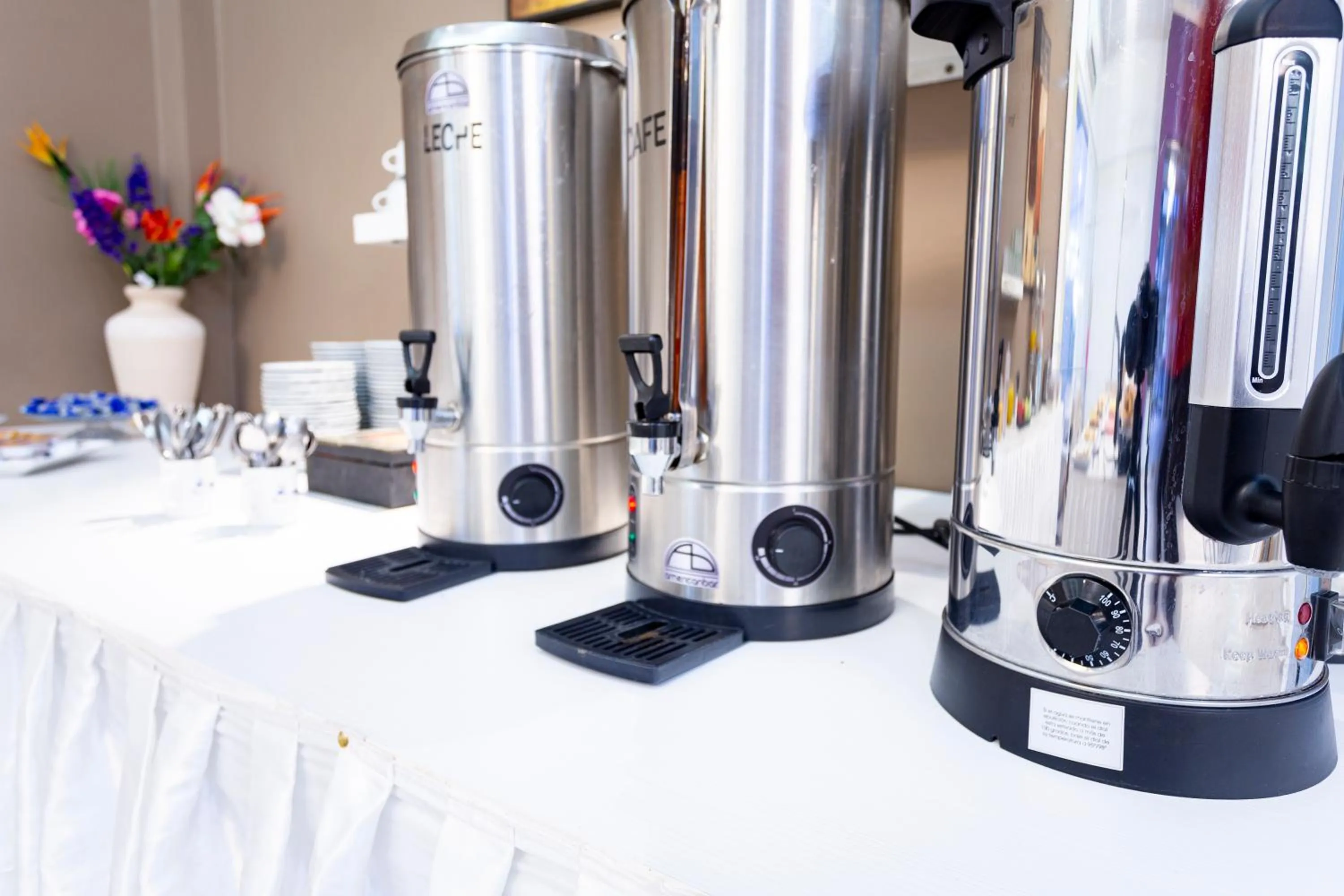 Coffee/tea facilities in Hotel Cuesta de Miranda