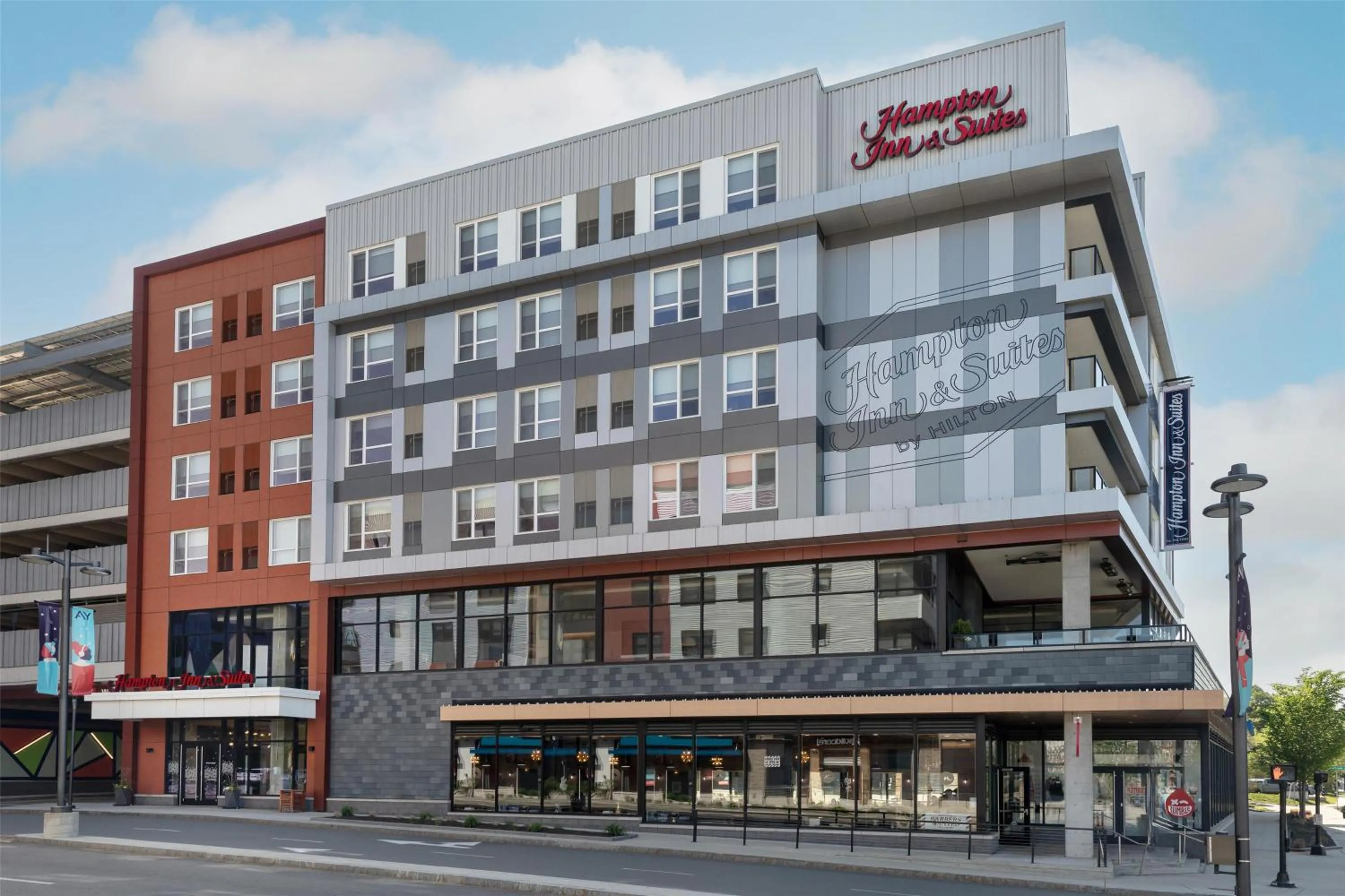 Property building in Hampton Inn & Suites Watertown Boston, Ma