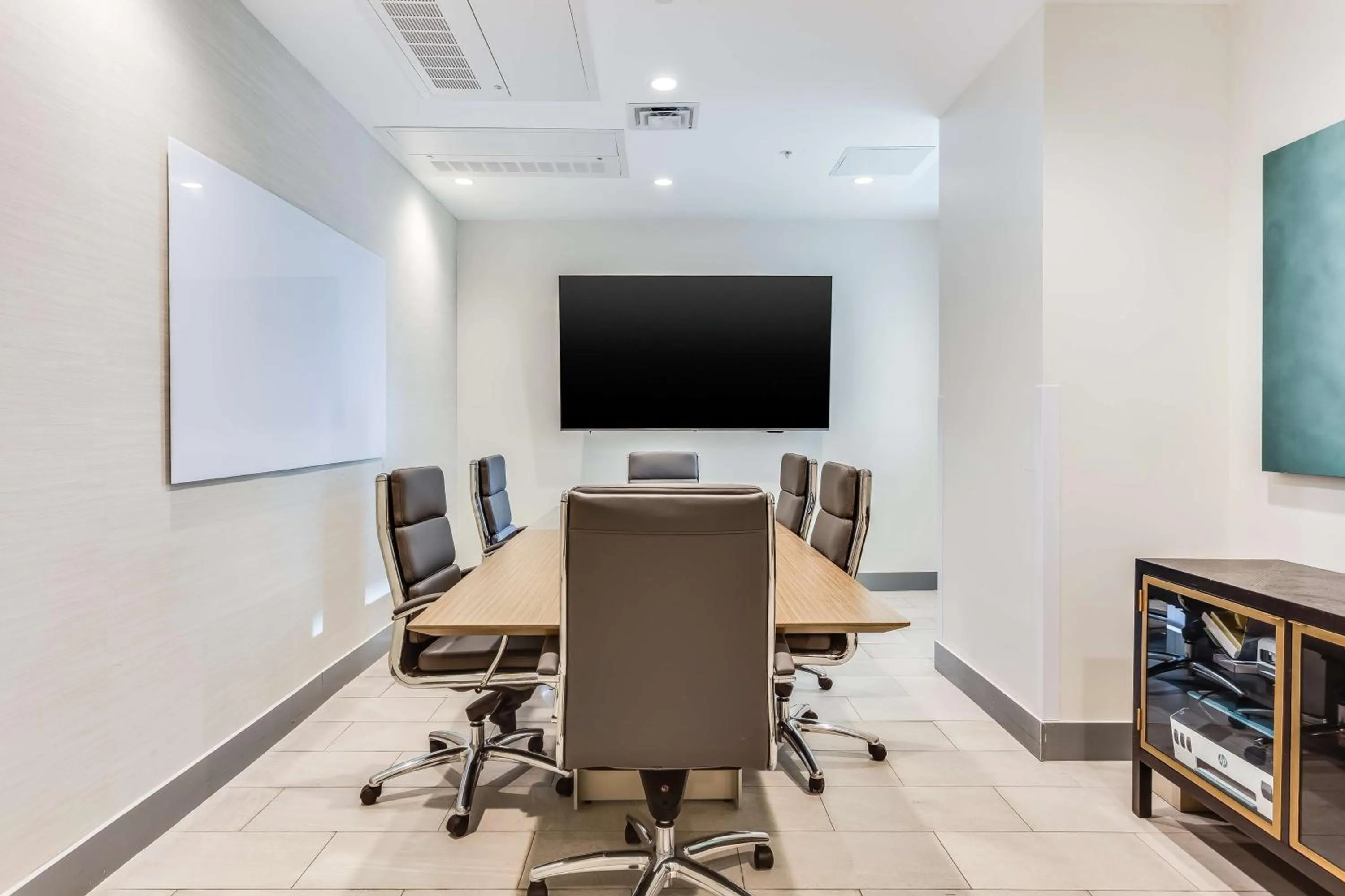 Meeting/conference room in SERENA Hotel Aventura Miami, Tapestry Collection by Hilton