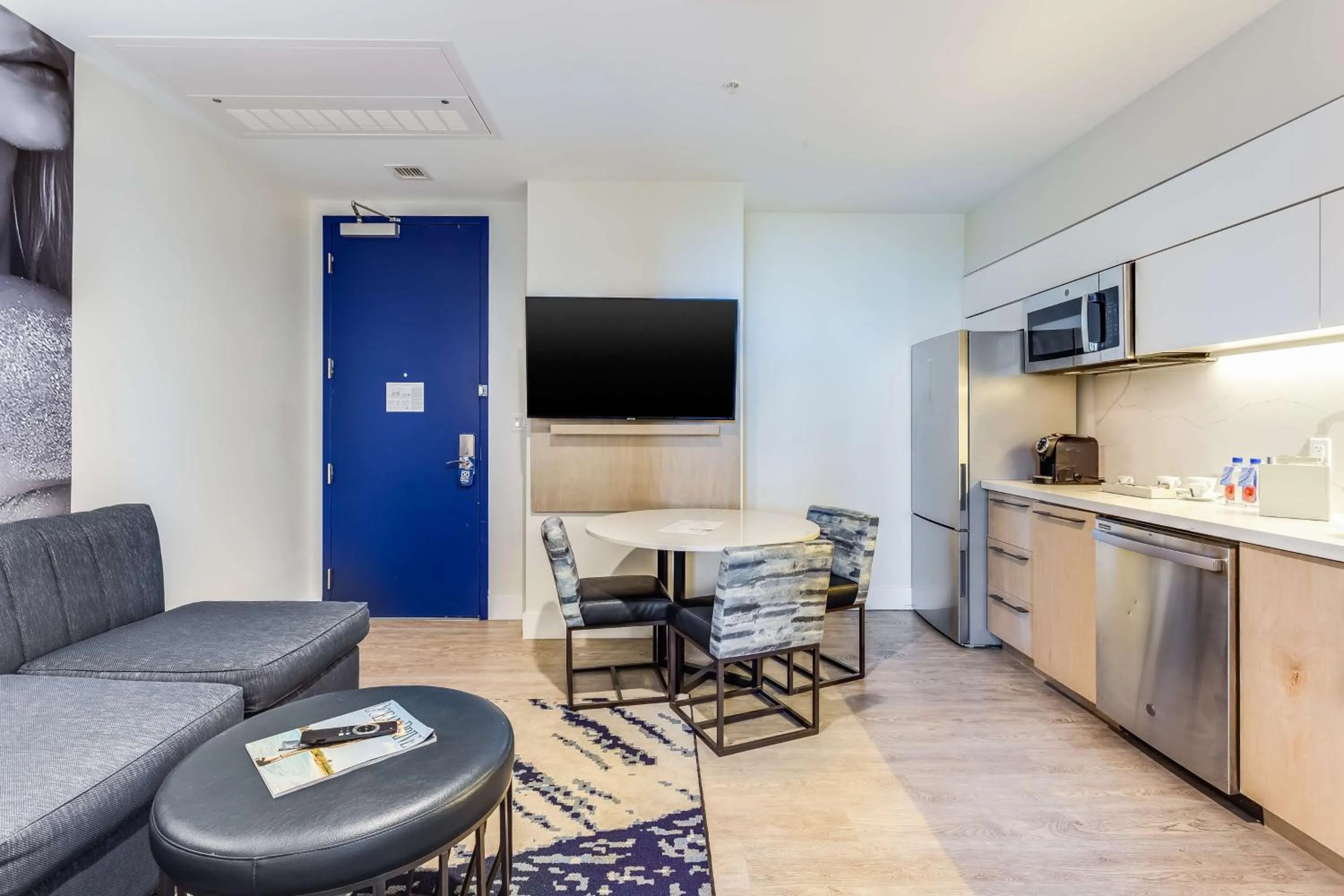 Bedroom in SERENA Hotel Aventura Miami, Tapestry Collection by Hilton