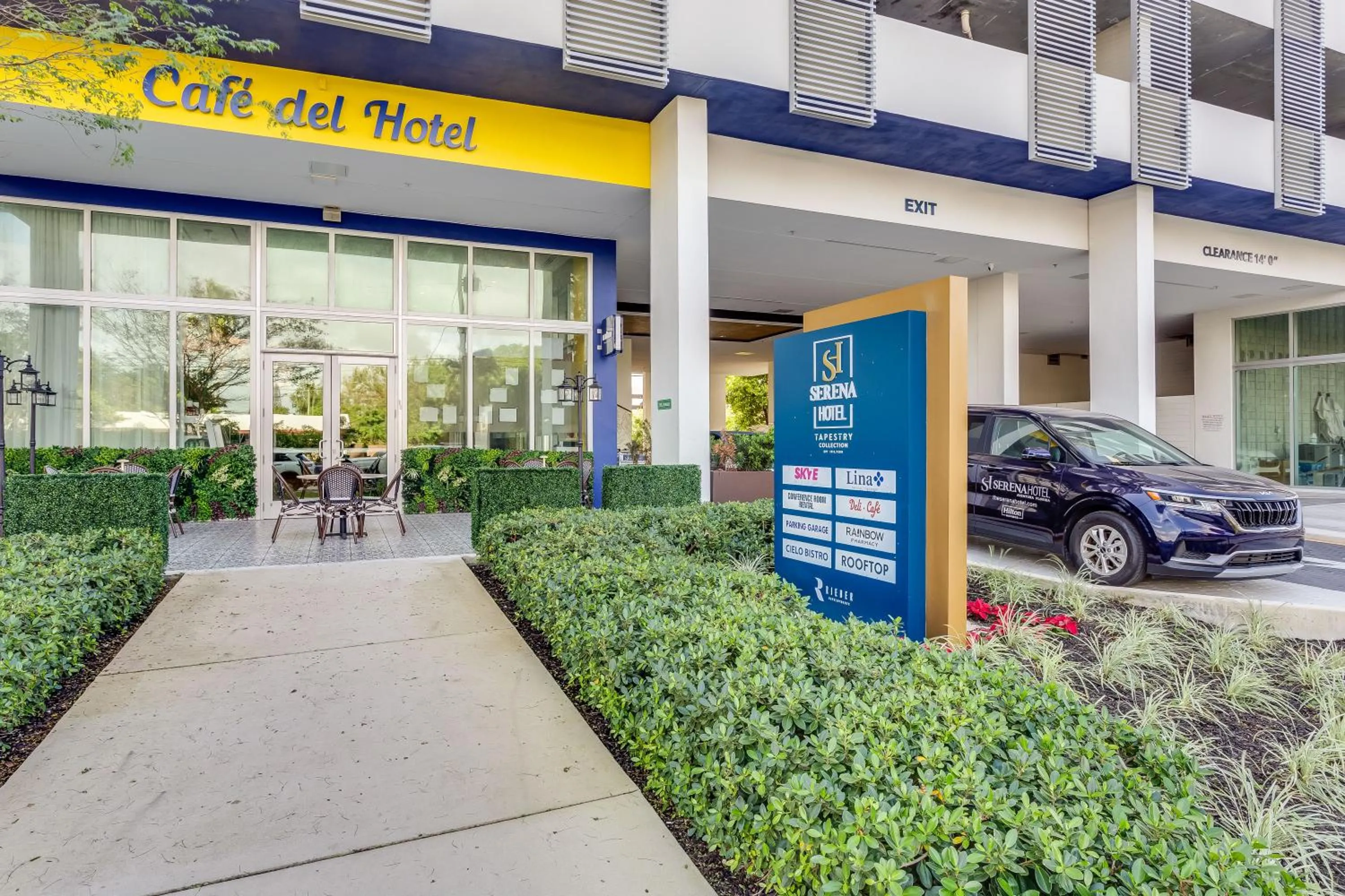 Restaurant/places to eat in SERENA Hotel Aventura Miami, Tapestry Collection by Hilton