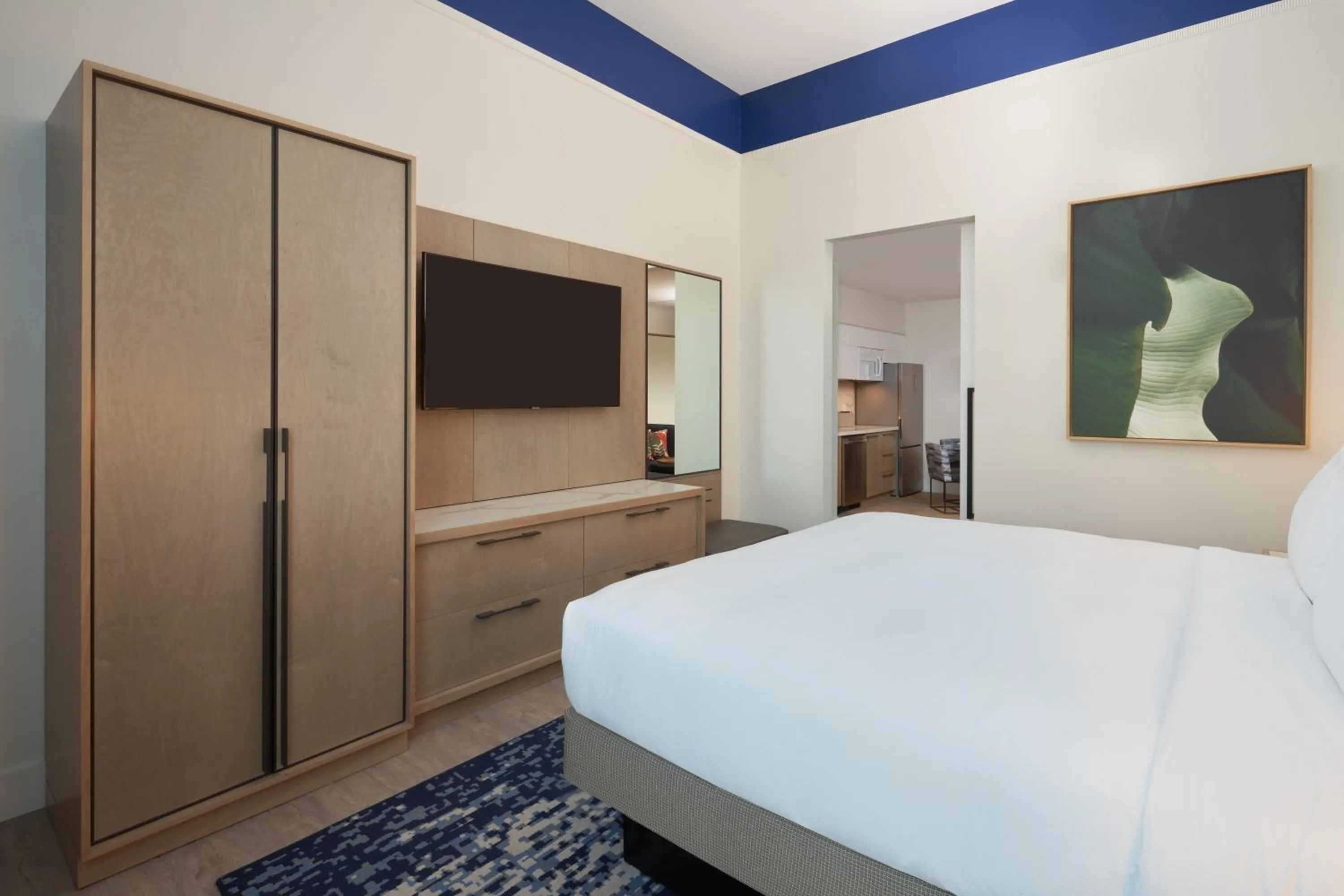 Bedroom, Bed in SERENA Hotel Aventura Miami, Tapestry Collection by Hilton