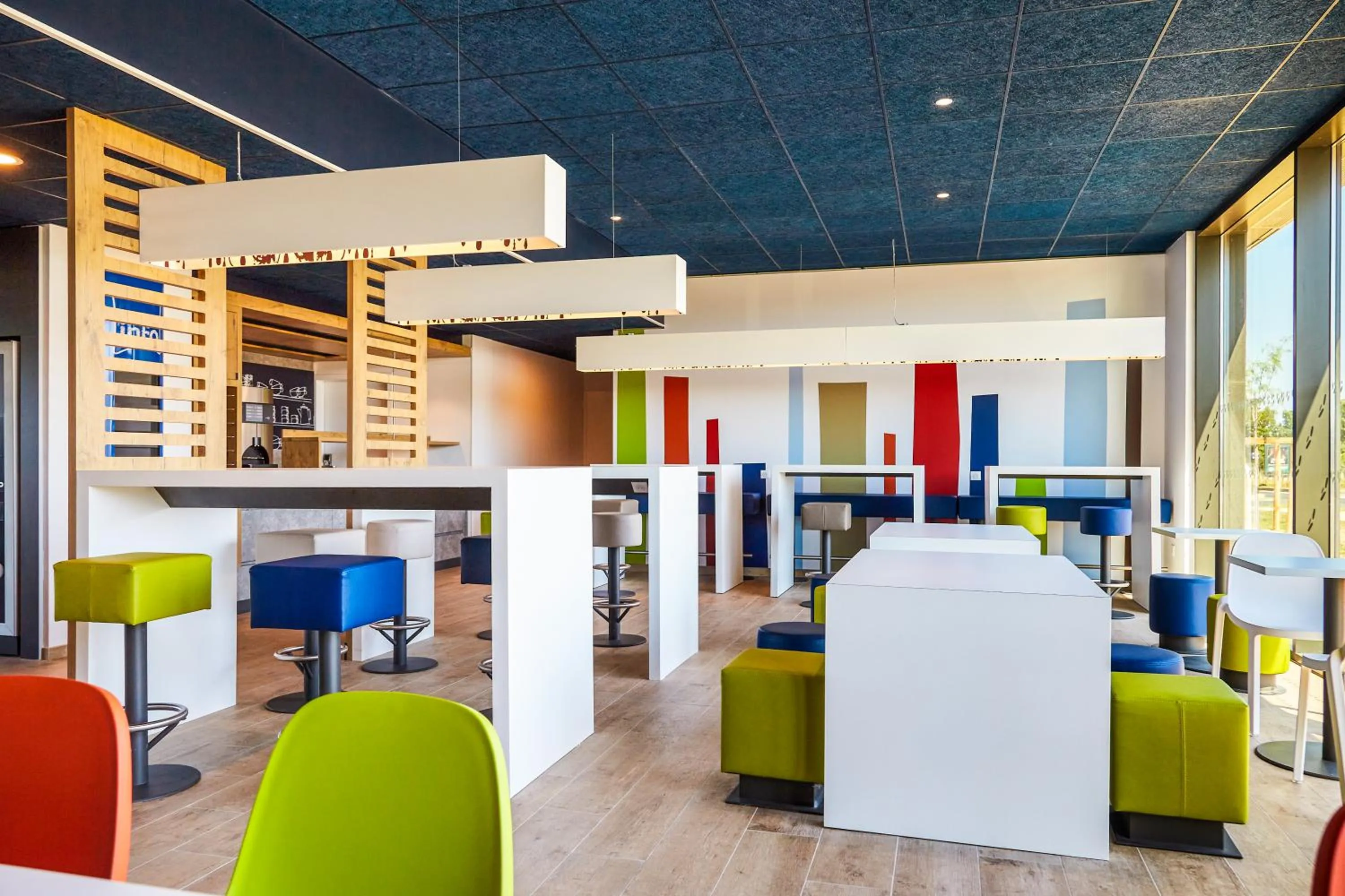 Lounge or bar in Ibis Budget Montpellier Aéroport Parc Des Expos