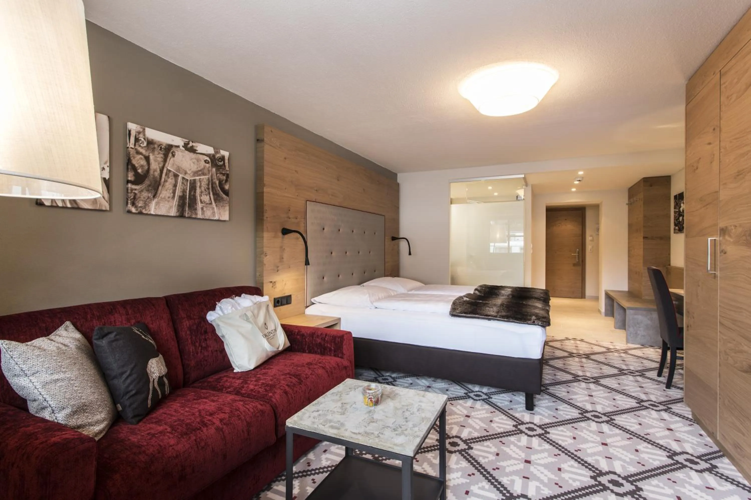 Bedroom, Bed in Hotel Valentin