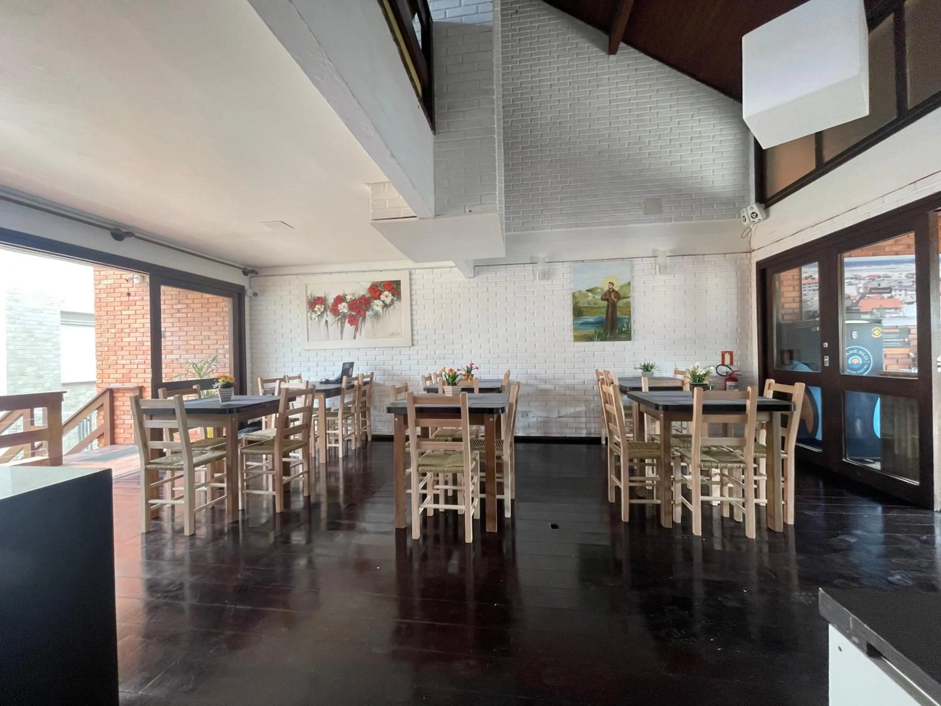 Breakfast in Mare Blu - Pousada Hostel