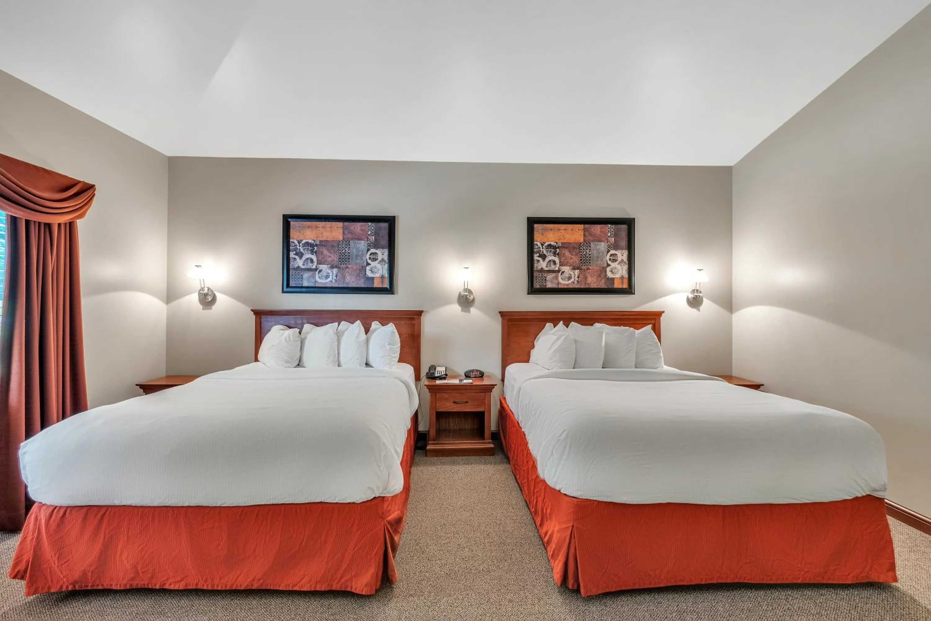 Bed in The Inn at Ohio Northern University