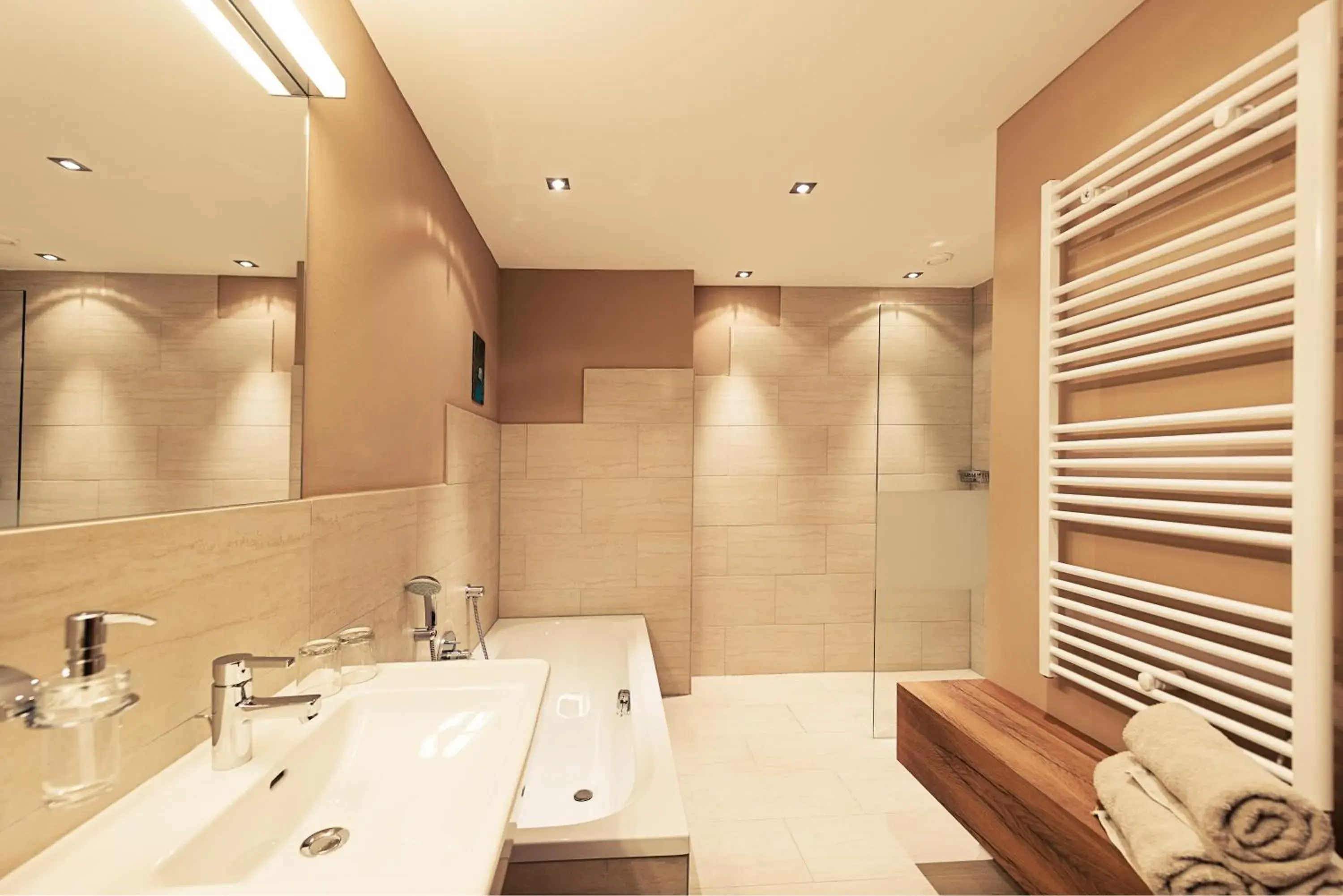 Deluxe Double Room with Balcony in Hotel Salzburger Hof Leogang Deluxe Double Room with Balcony in Hotel Salzburger Hof Leogang