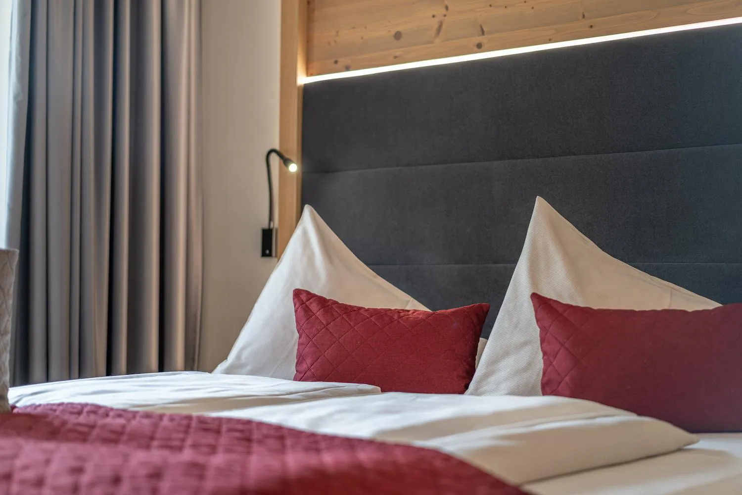 Bed in Hotel Salzburger Hof Leogang