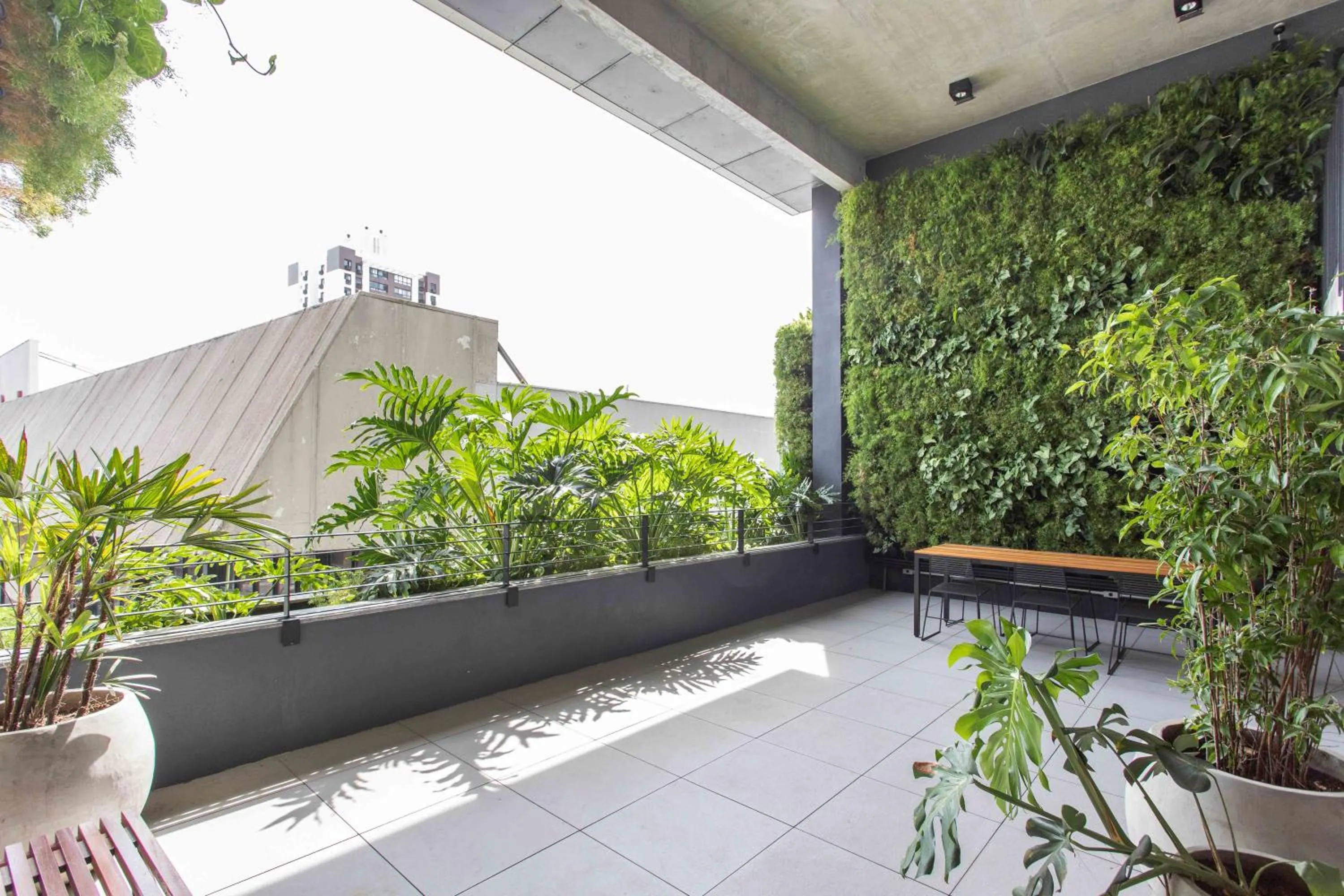 Day in Charlie em POA - Studio Moderno com Coworking e Lavanderia