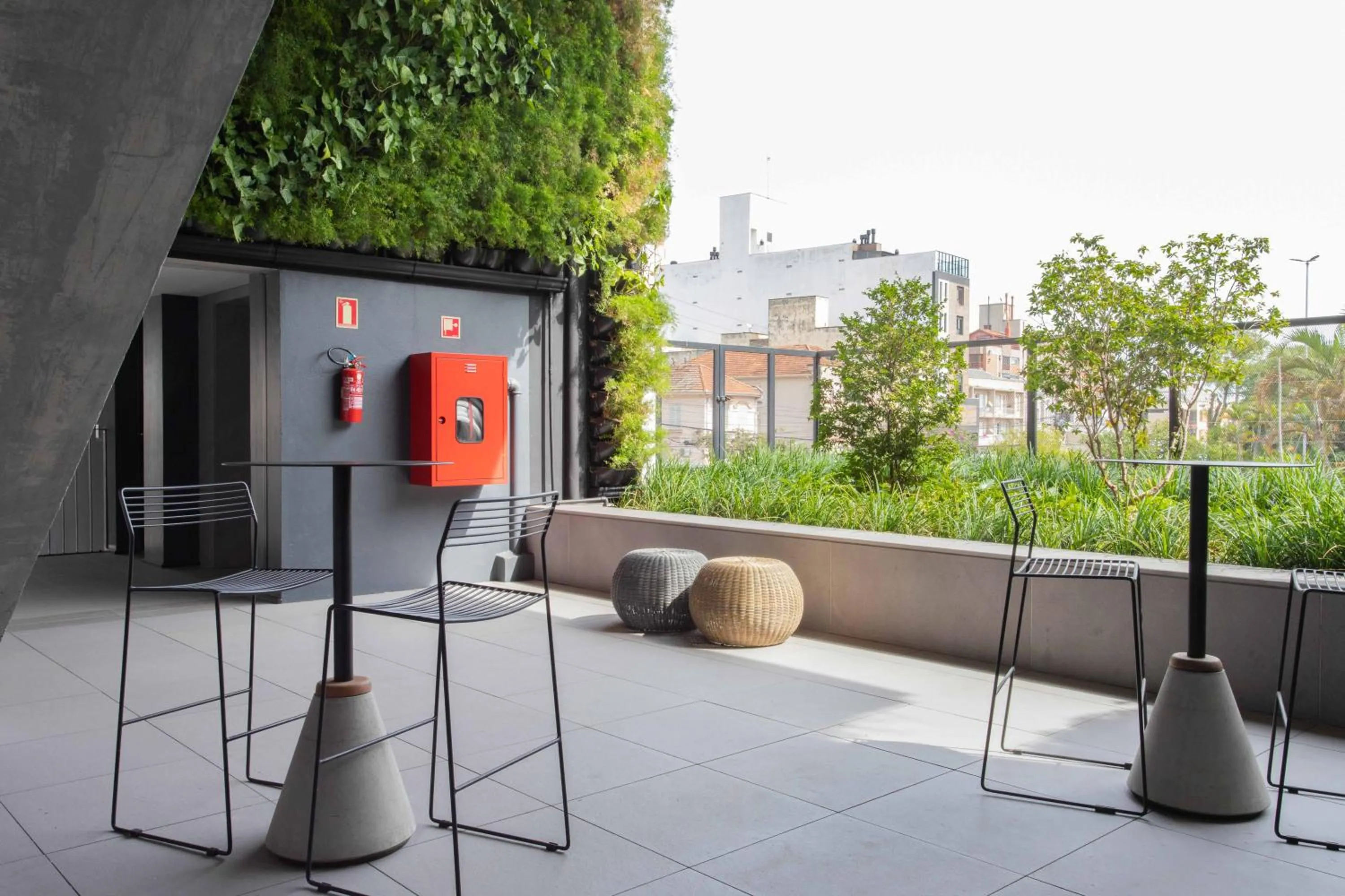 Day in Charlie em POA - Studio Moderno com Coworking e Lavanderia