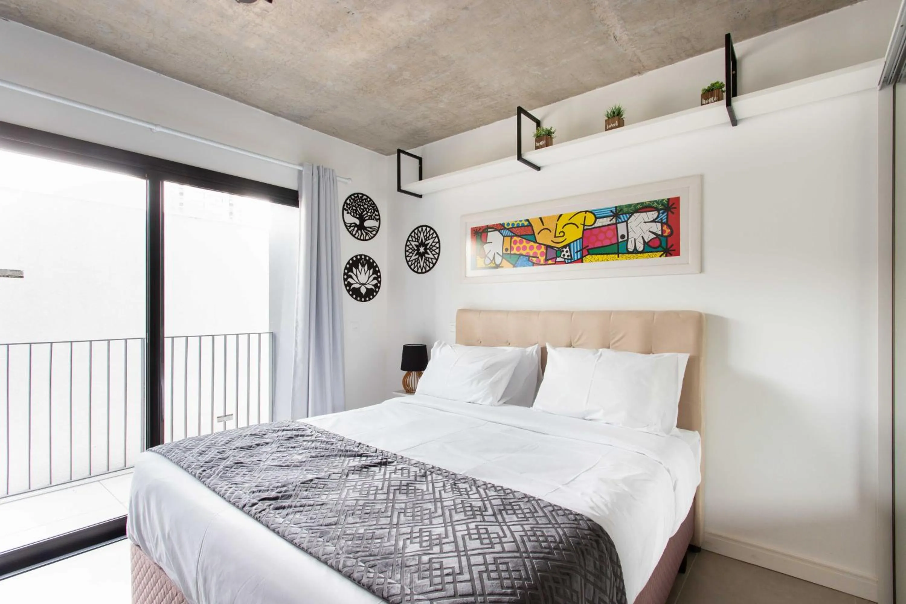 Bed in Charlie em POA - Studio Moderno com Coworking e Lavanderia