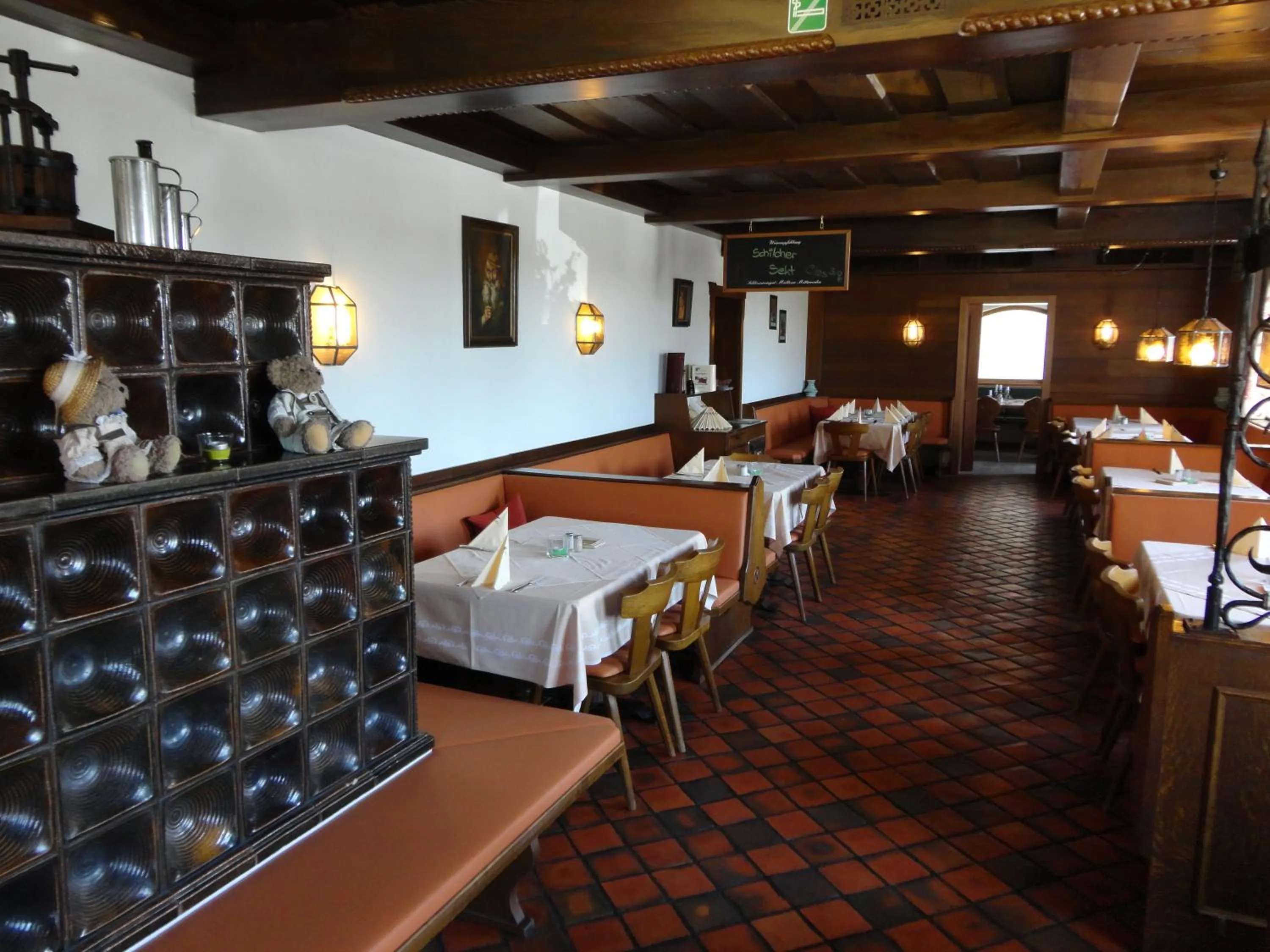 Restaurant/places to eat in Business-Hotel Stockinger