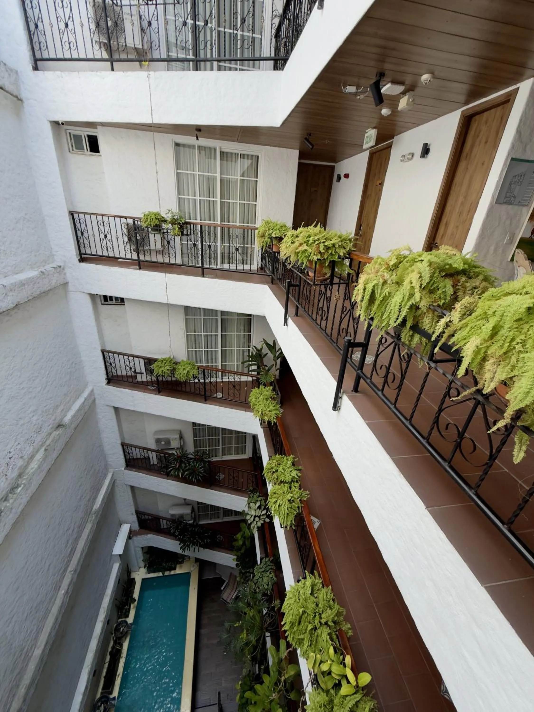 Property building in Casa del Hidalgo Hotel Cali Centenario