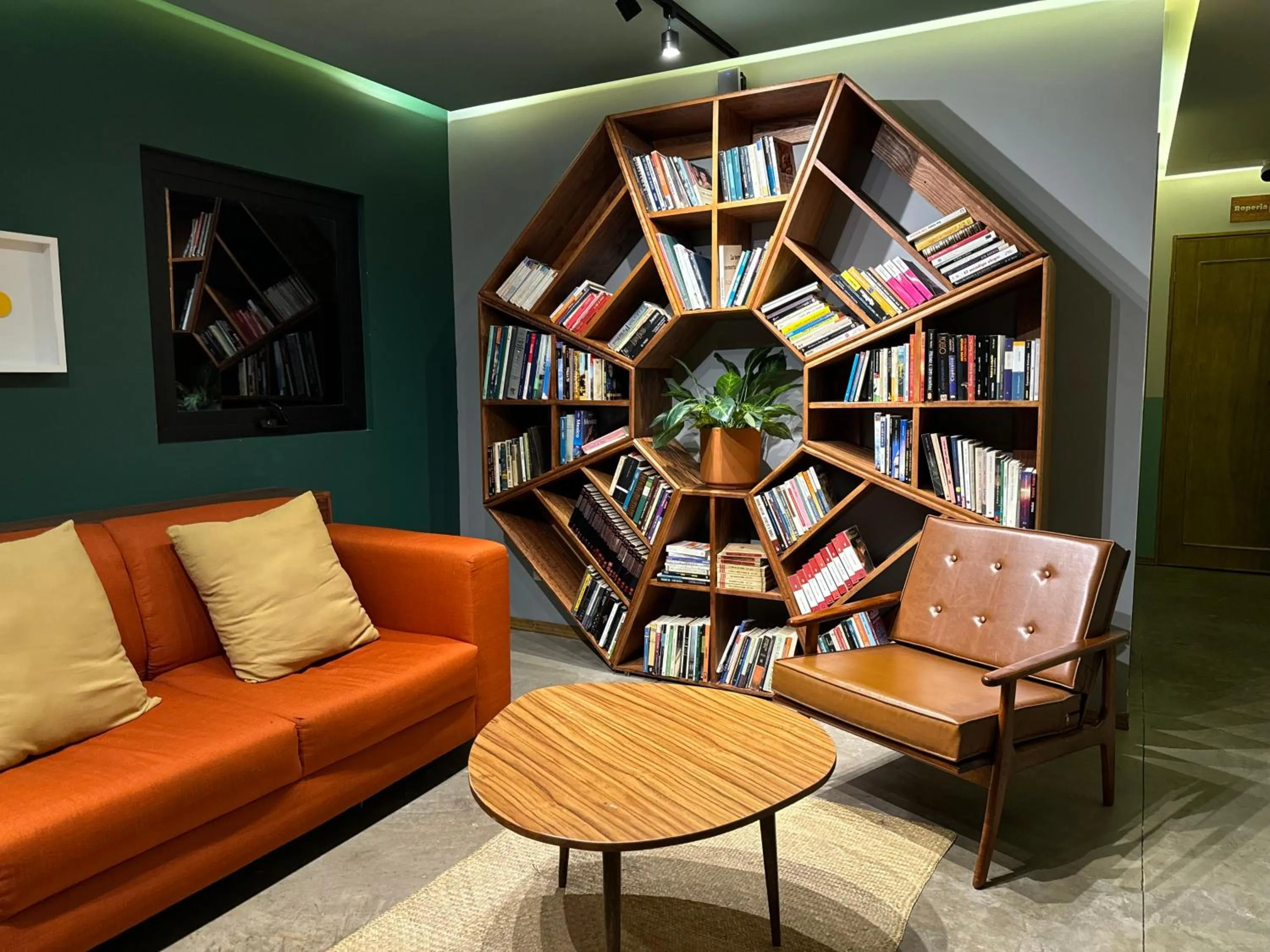 Library in Hotel Olá Chapultepec