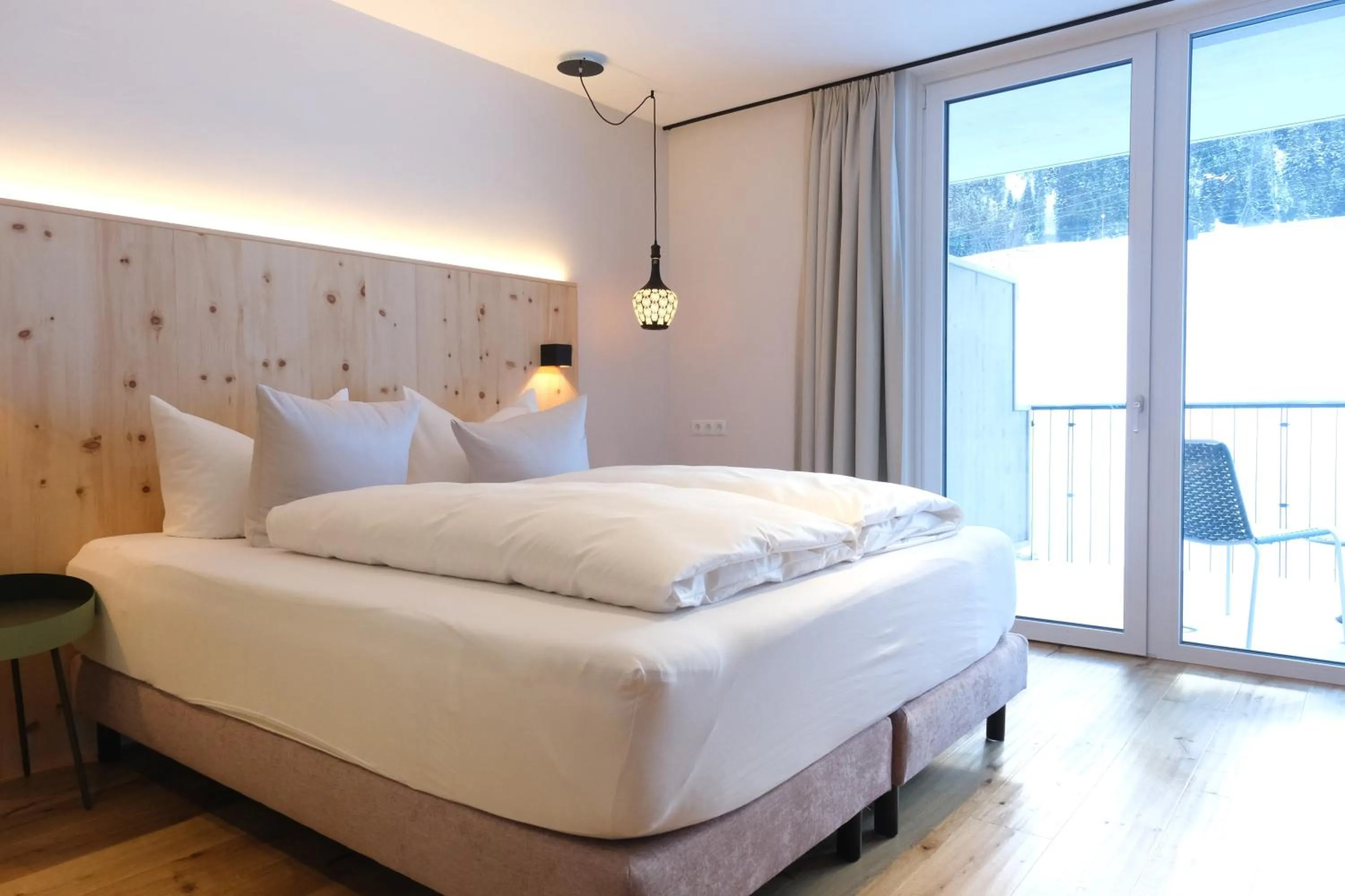 Photo of the whole room, Bed in Hotel Die Arlbergerin - Design & Tiroler Gemütlichkeit