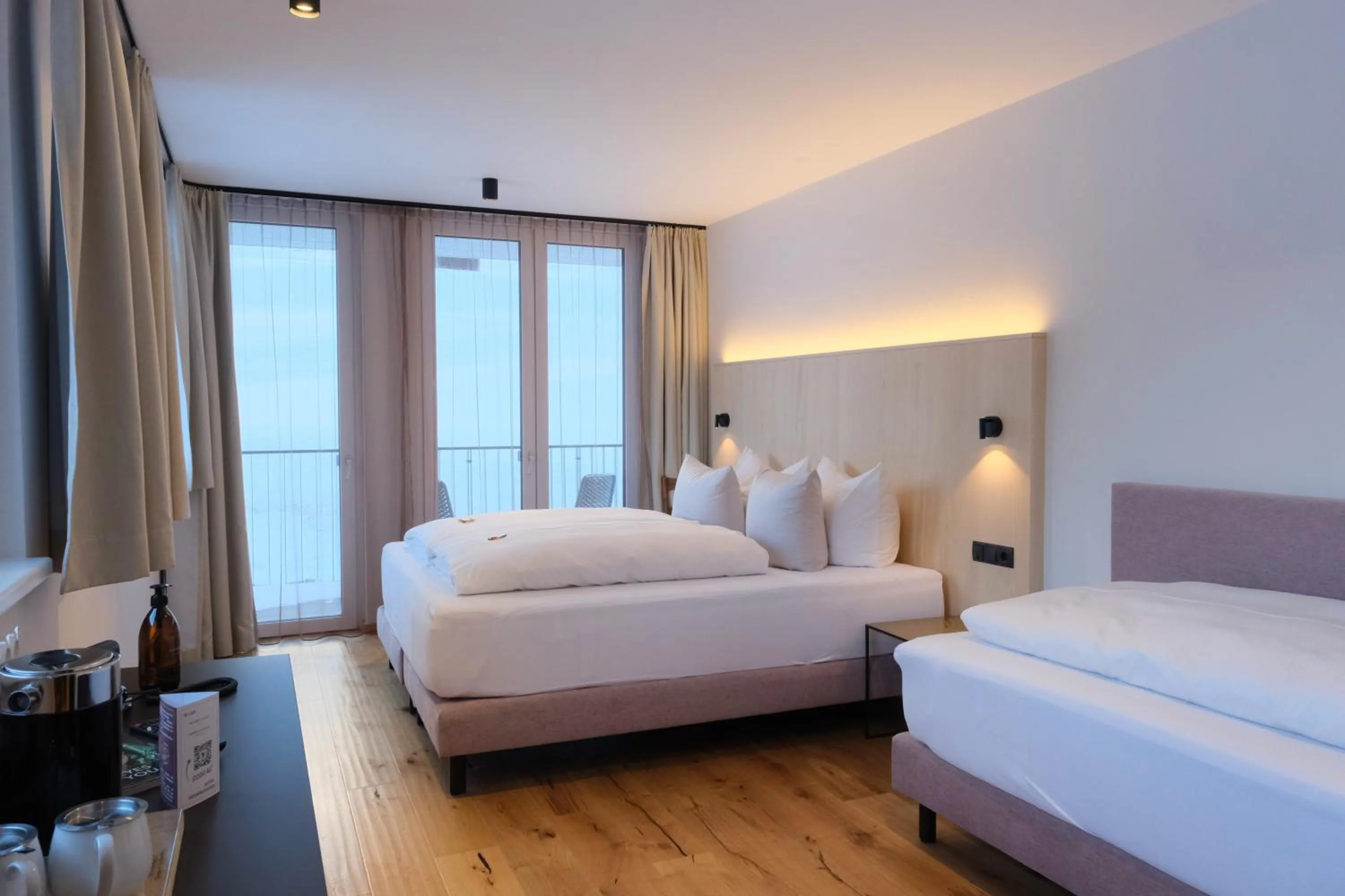 Photo of the whole room, Bed in Hotel Die Arlbergerin - Design & Tiroler Gemütlichkeit