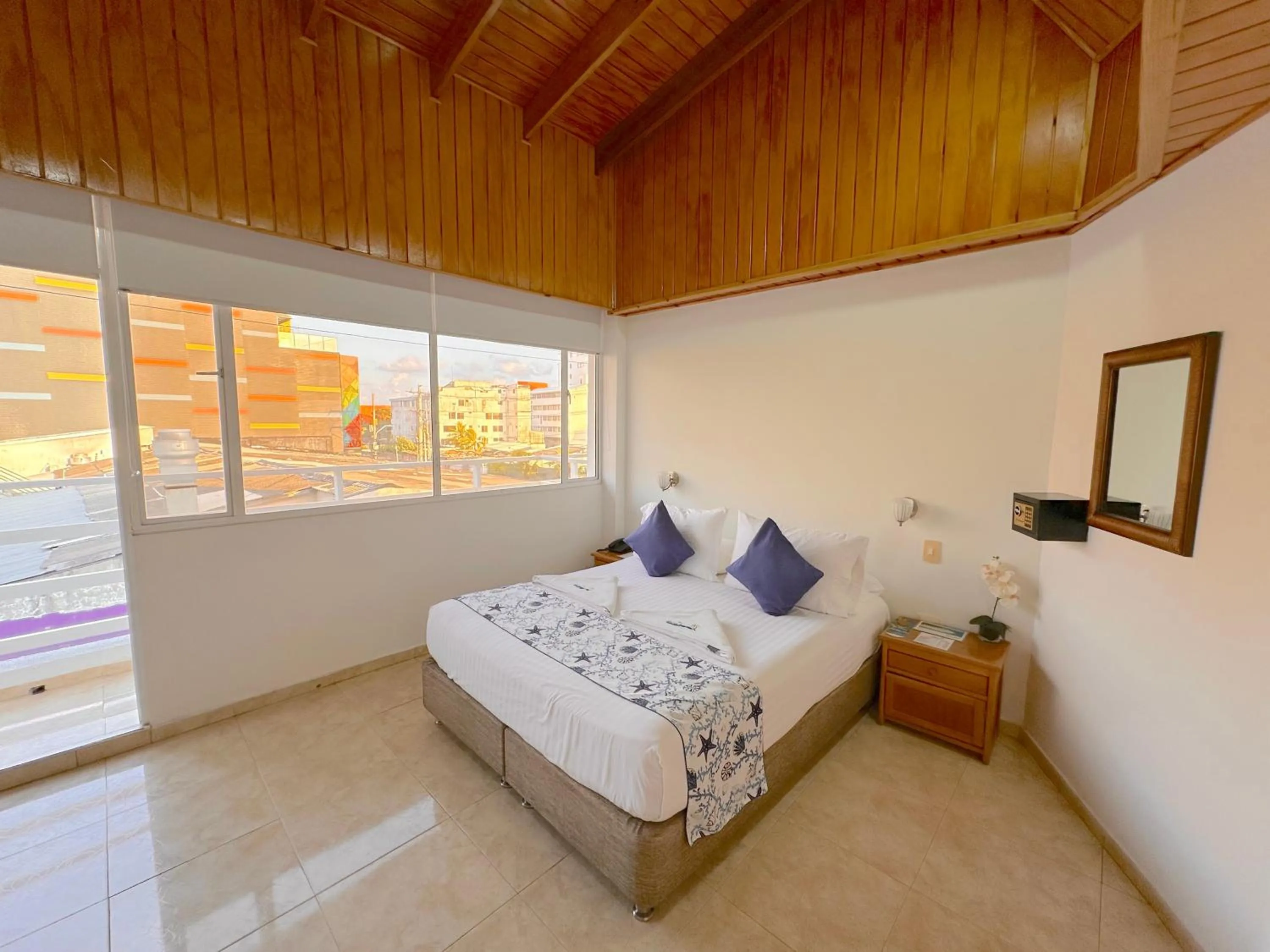 Photo of the whole room, Bed in Hotel Grand Caribe